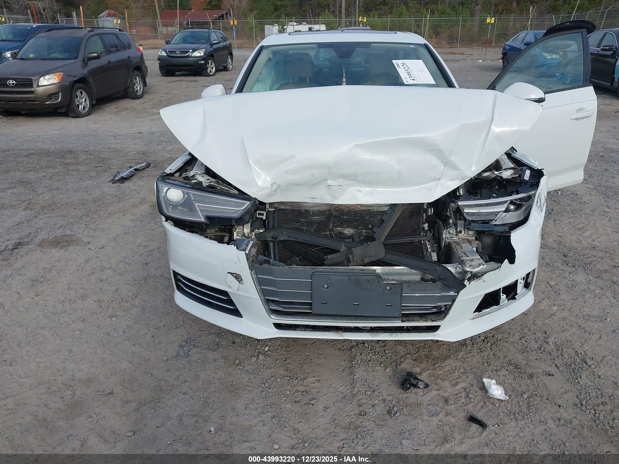 AUDI A4 image 6