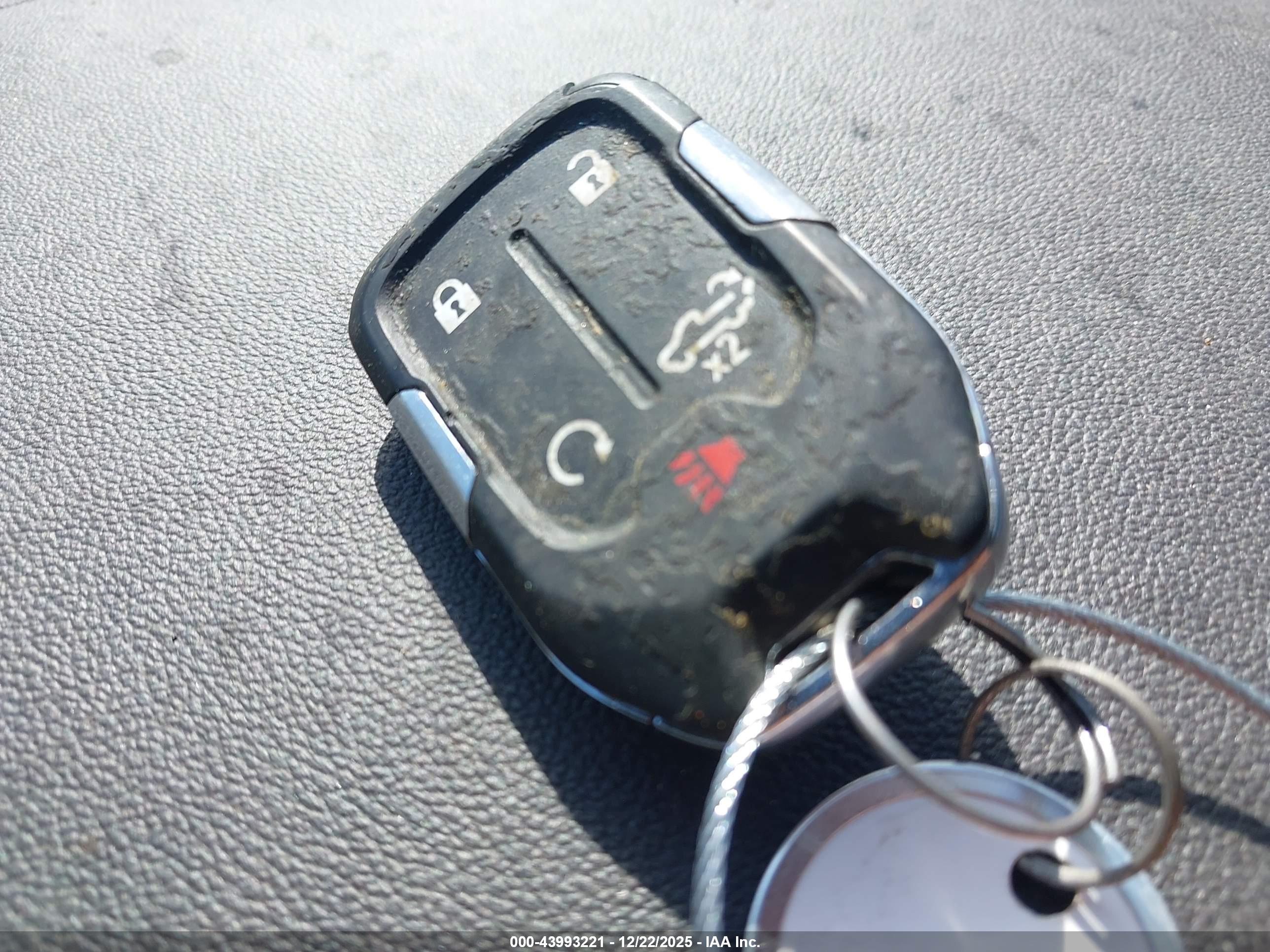 CHEVROLET SILVERADO image 11