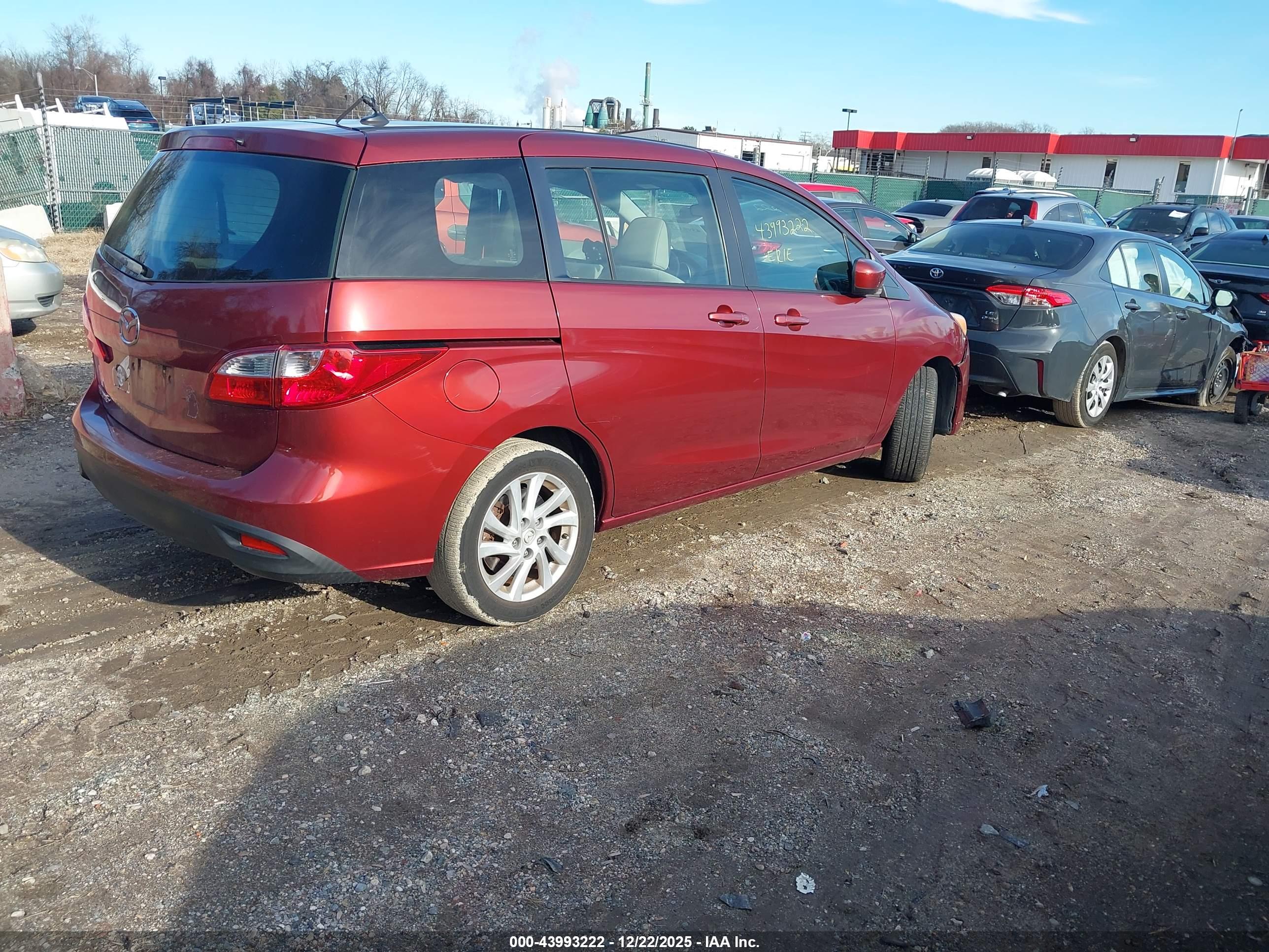 MAZDA MAZDA5 image 4