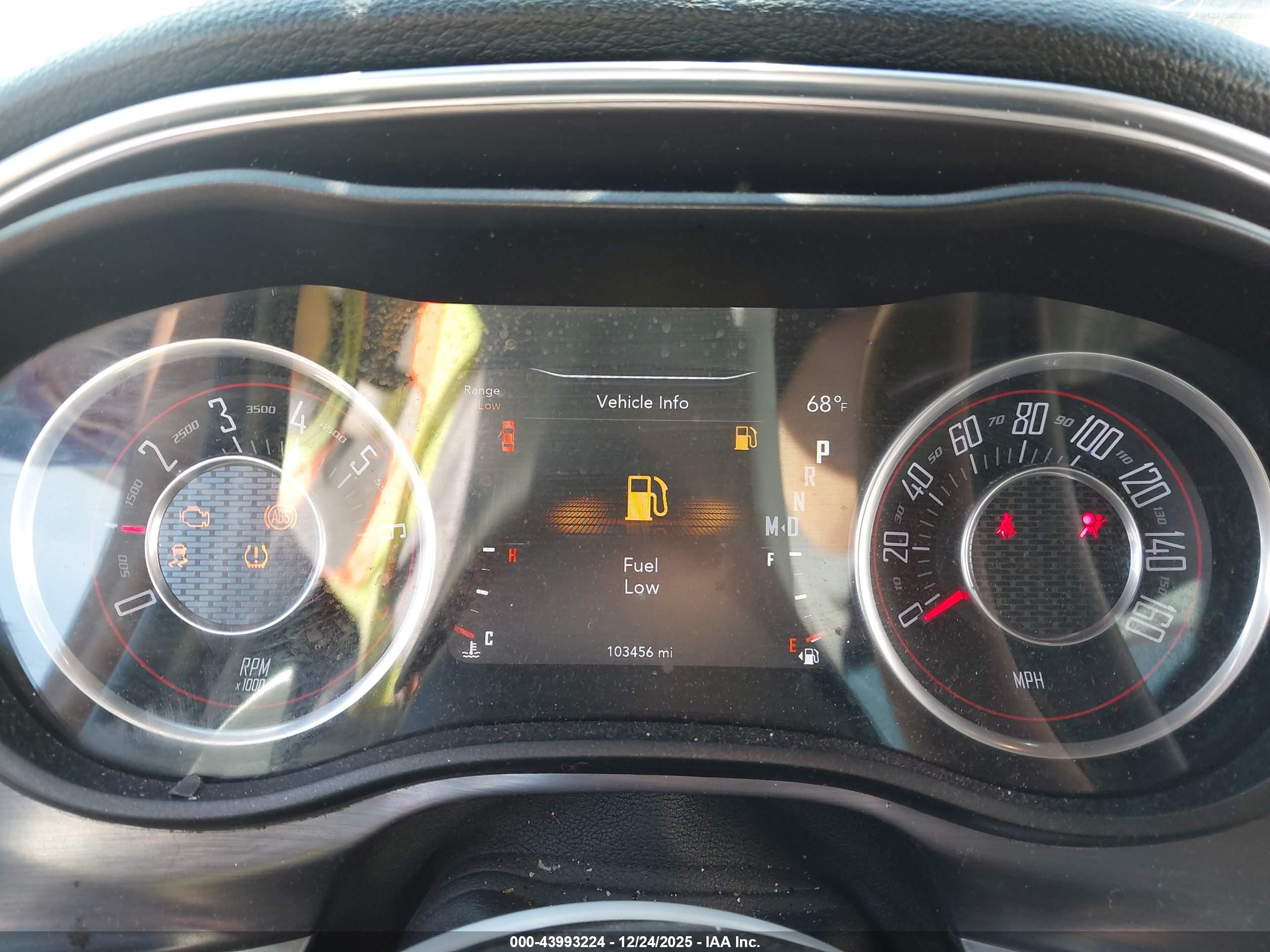 DODGE CHALLENGER image 7