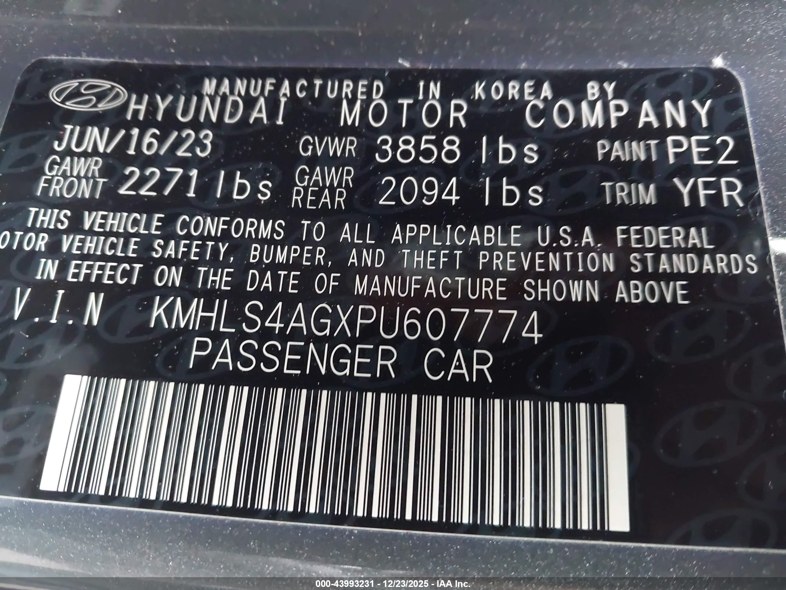 HYUNDAI ELANTRA image 9