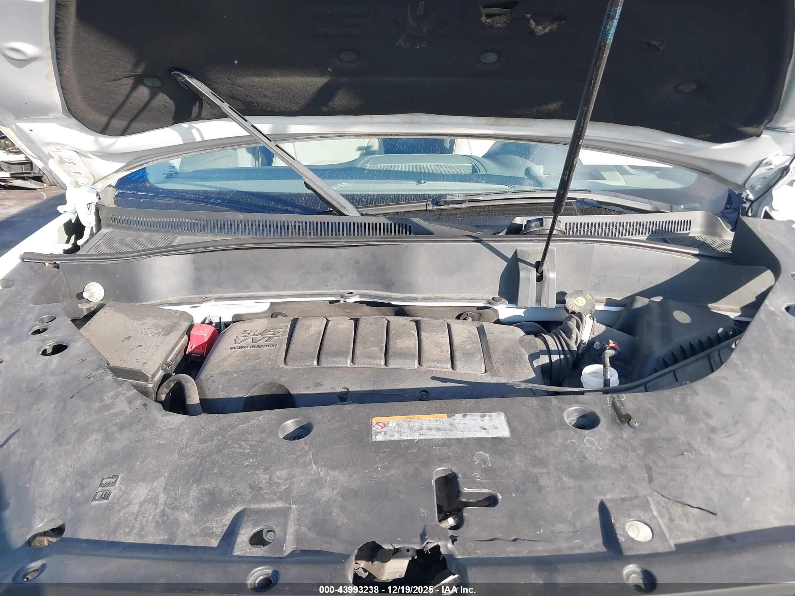 GMC ACADIA image 10