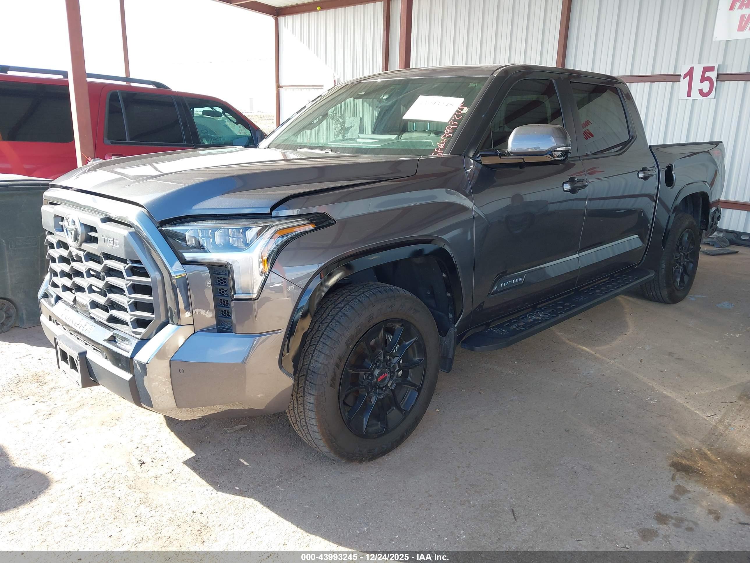 TOYOTA TUNDRA image 2