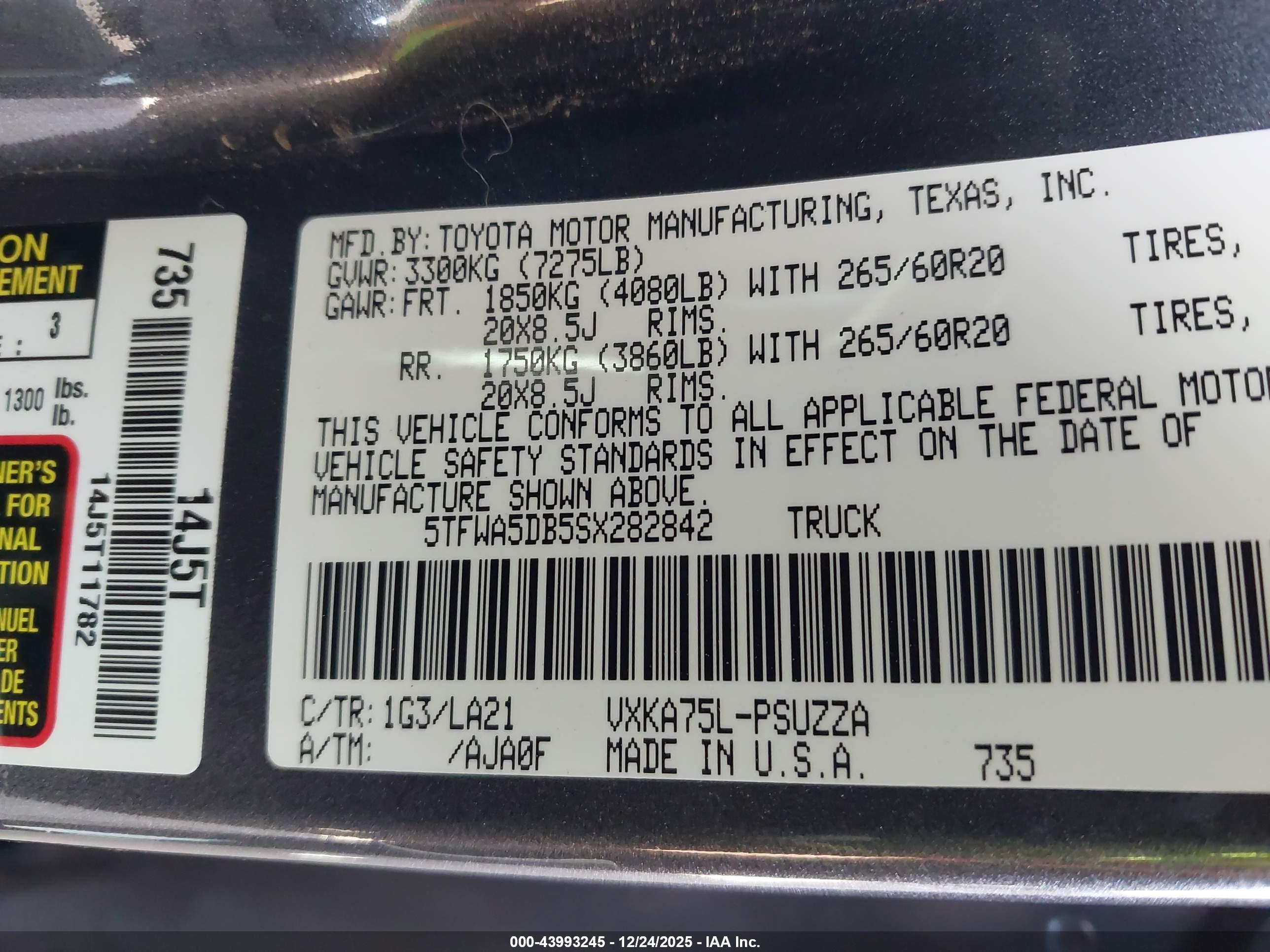 TOYOTA TUNDRA image 9