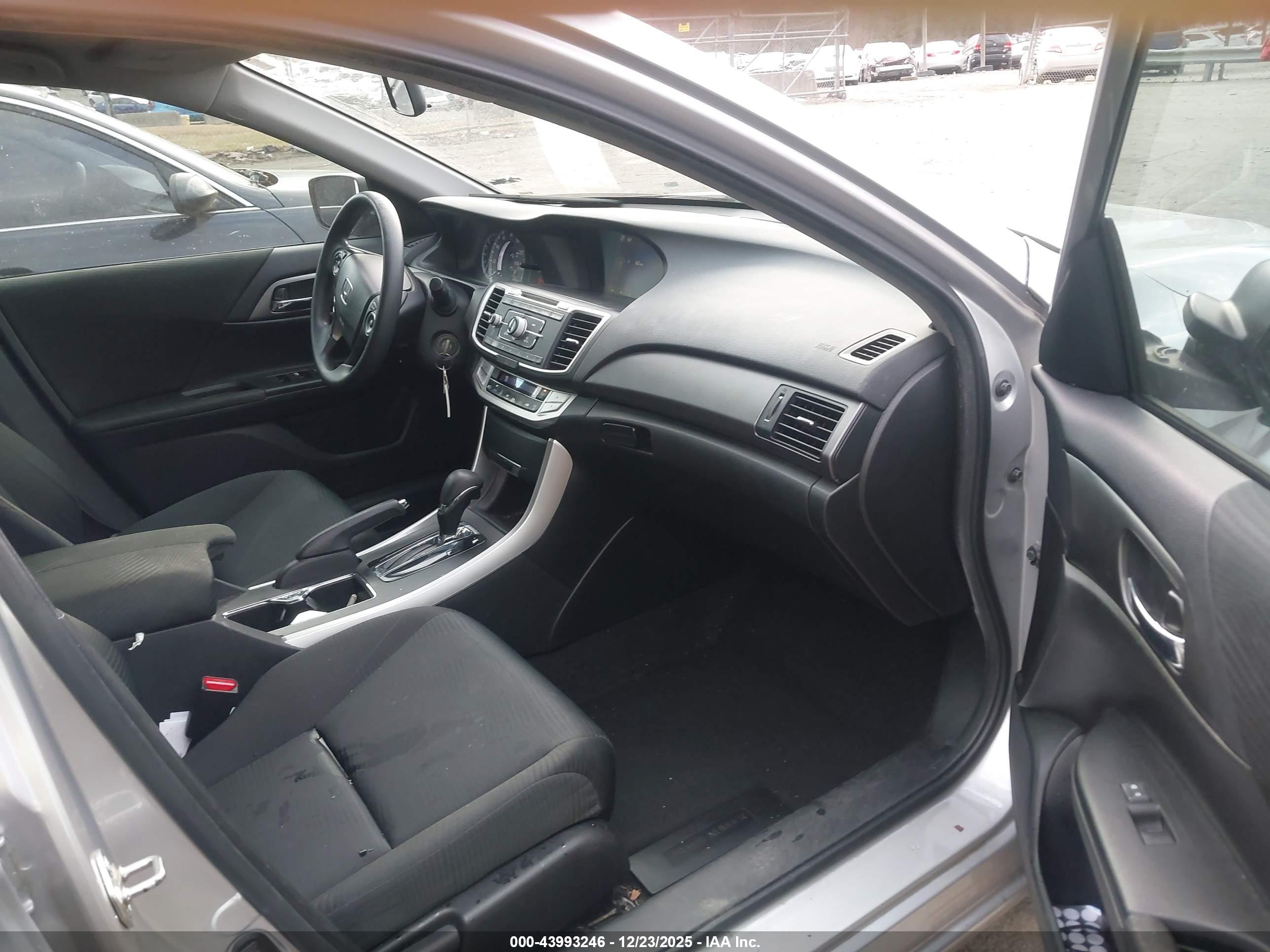 HONDA ACCORD image 5