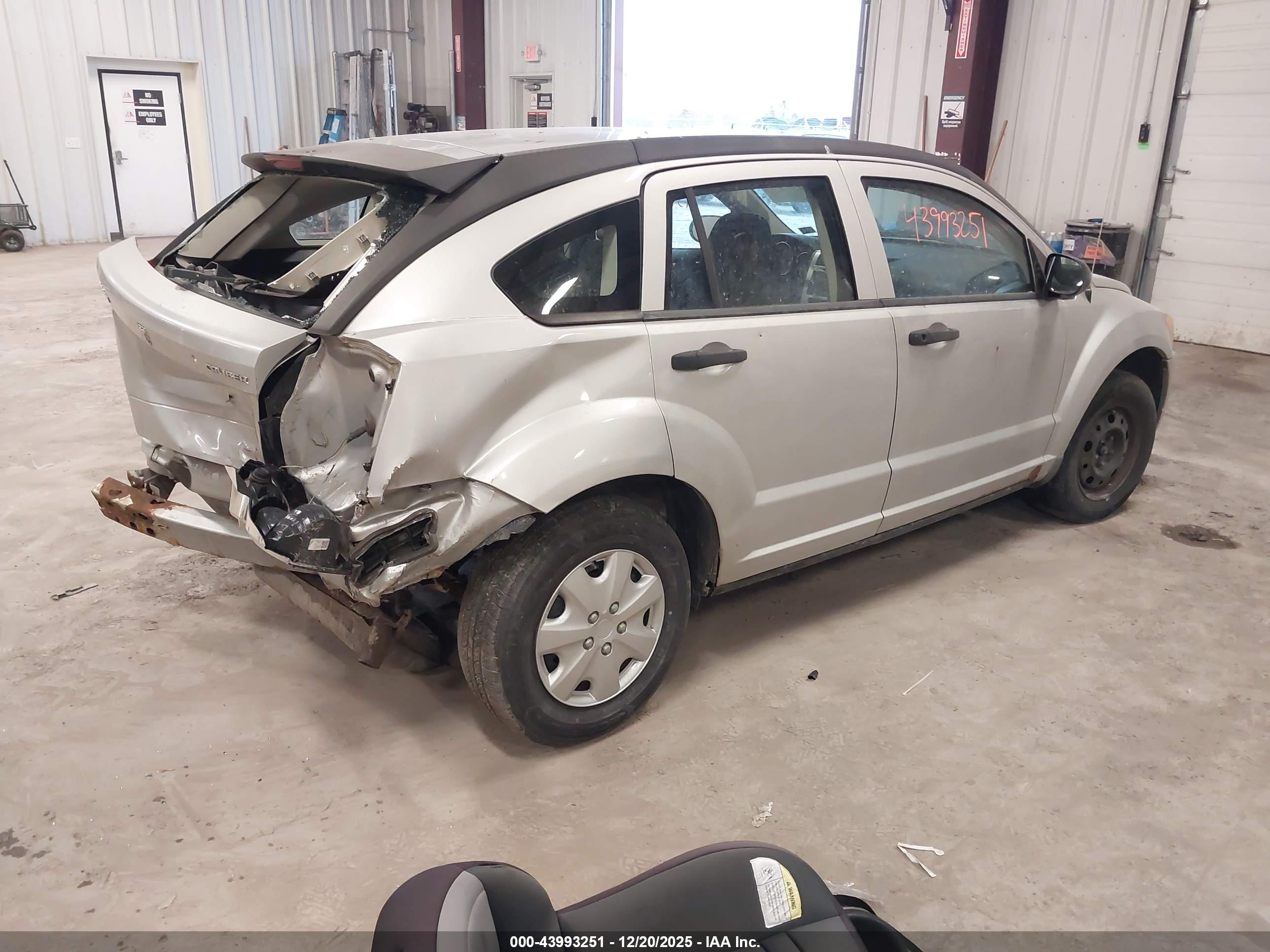 DODGE CALIBER image 4