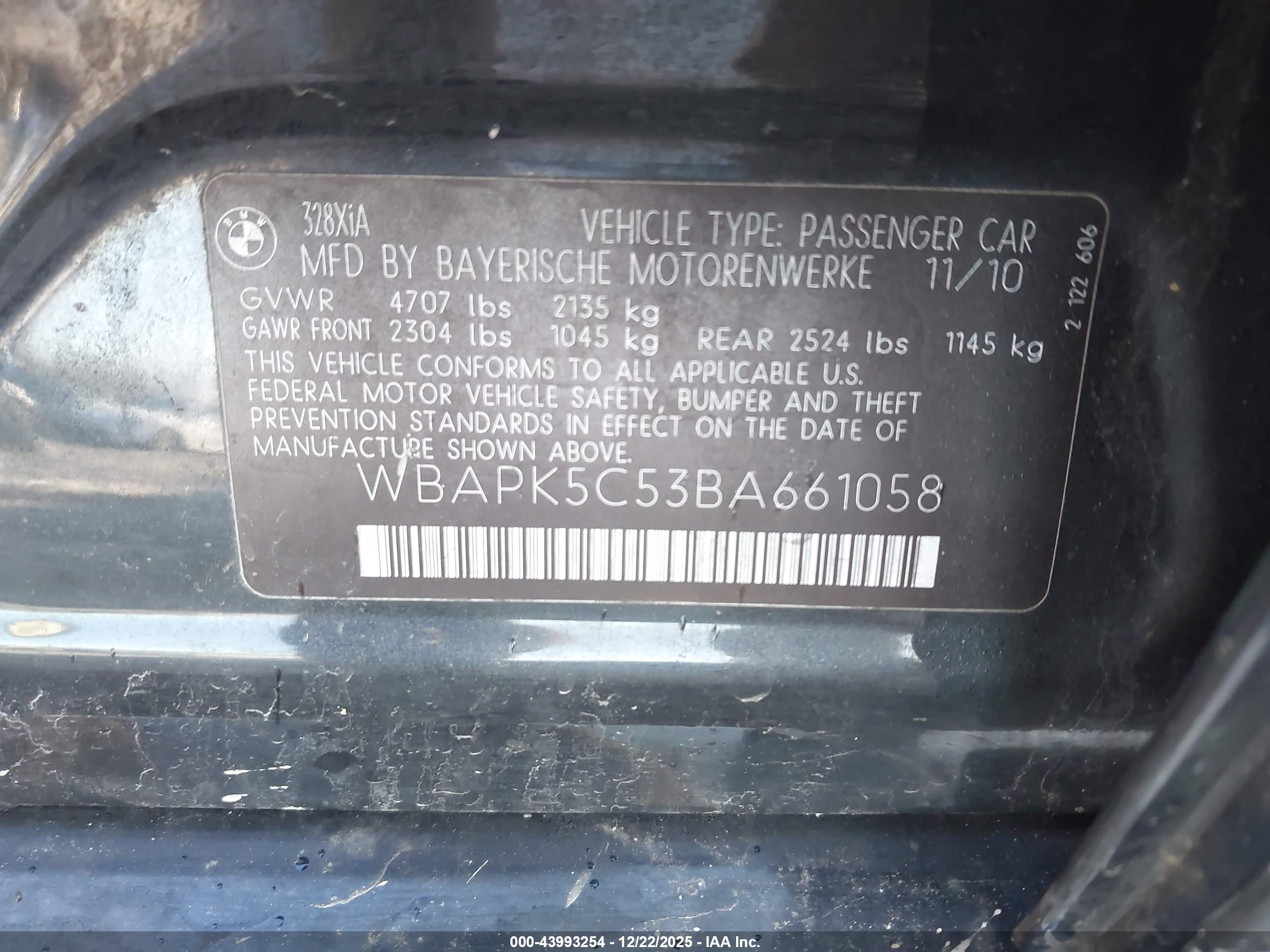 BMW 328I image 9