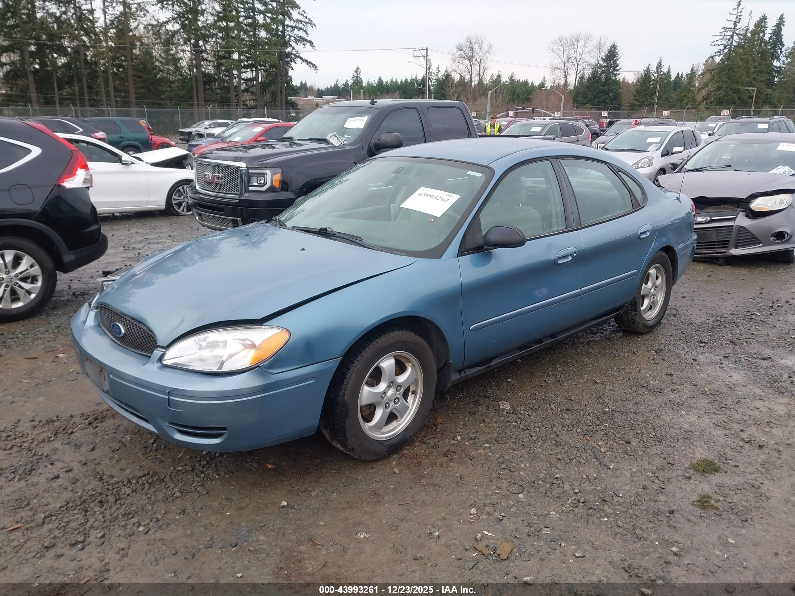 FORD TAURUS image 2