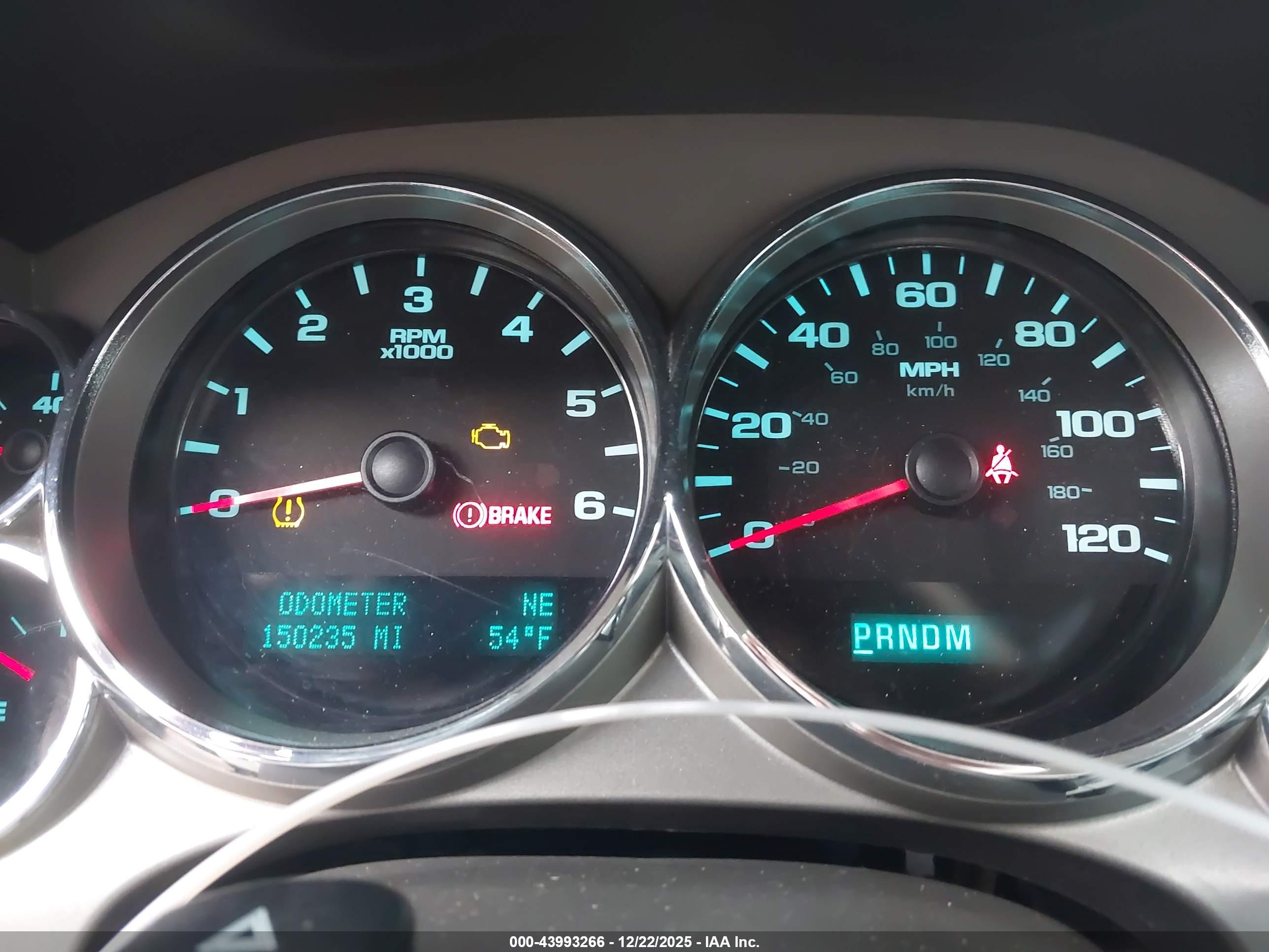 CHEVROLET SILVERADO image 7