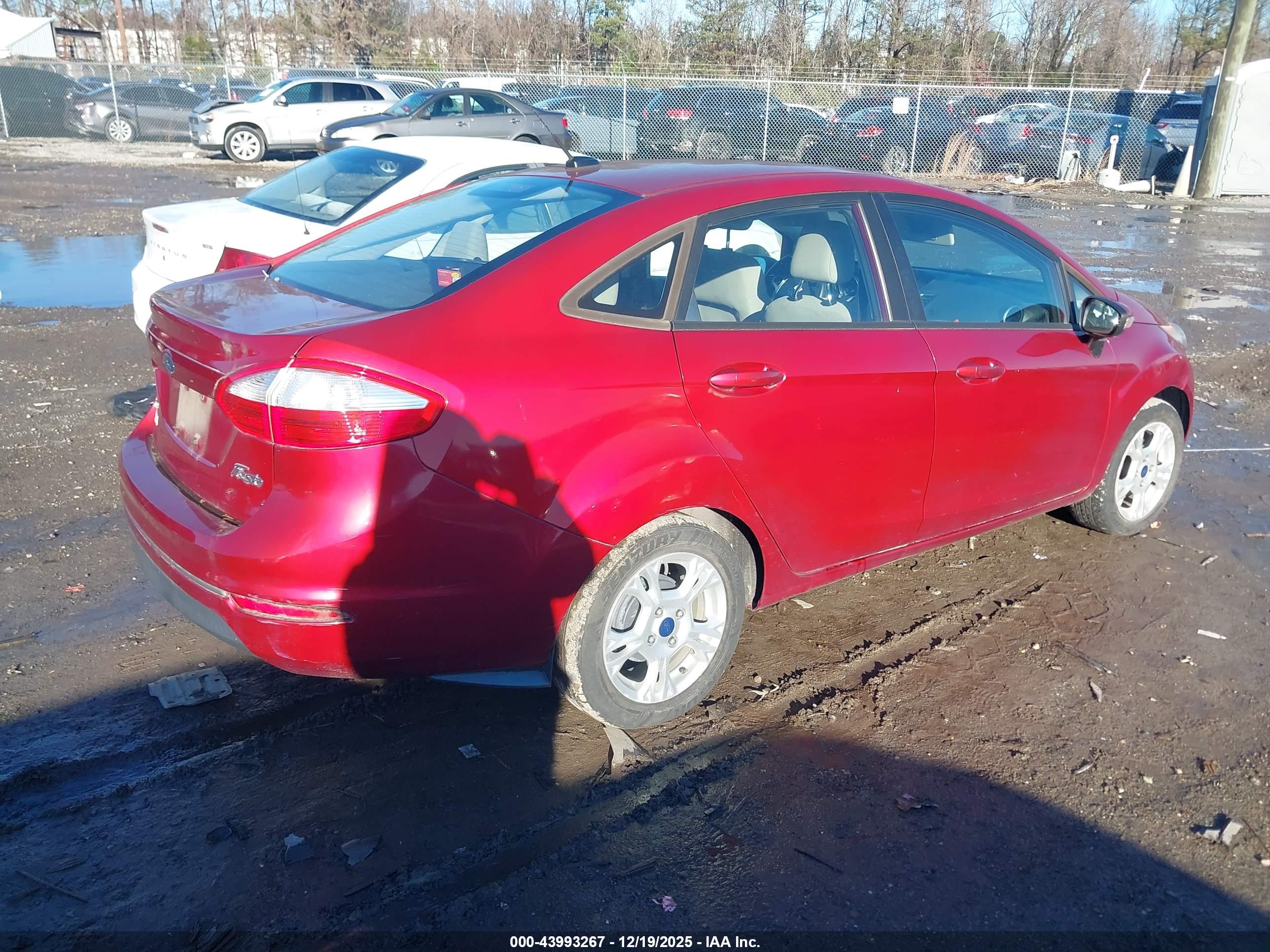 FORD FIESTA image 4