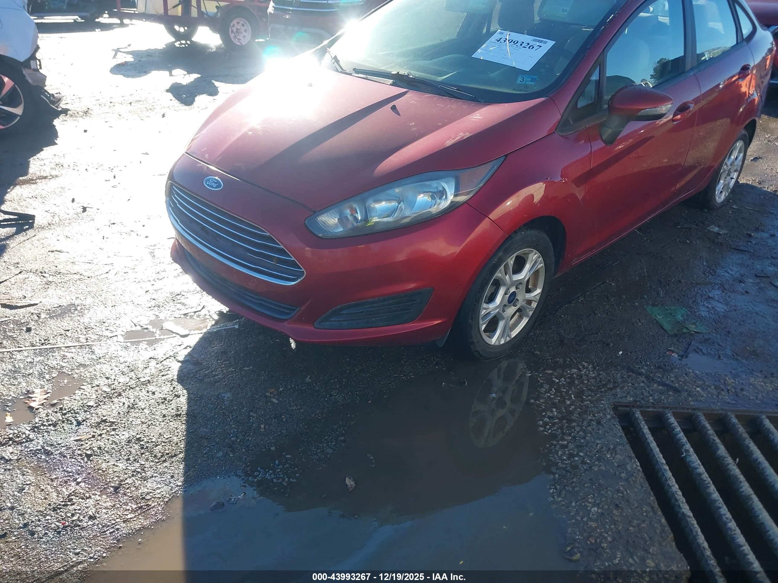 FORD FIESTA image 6
