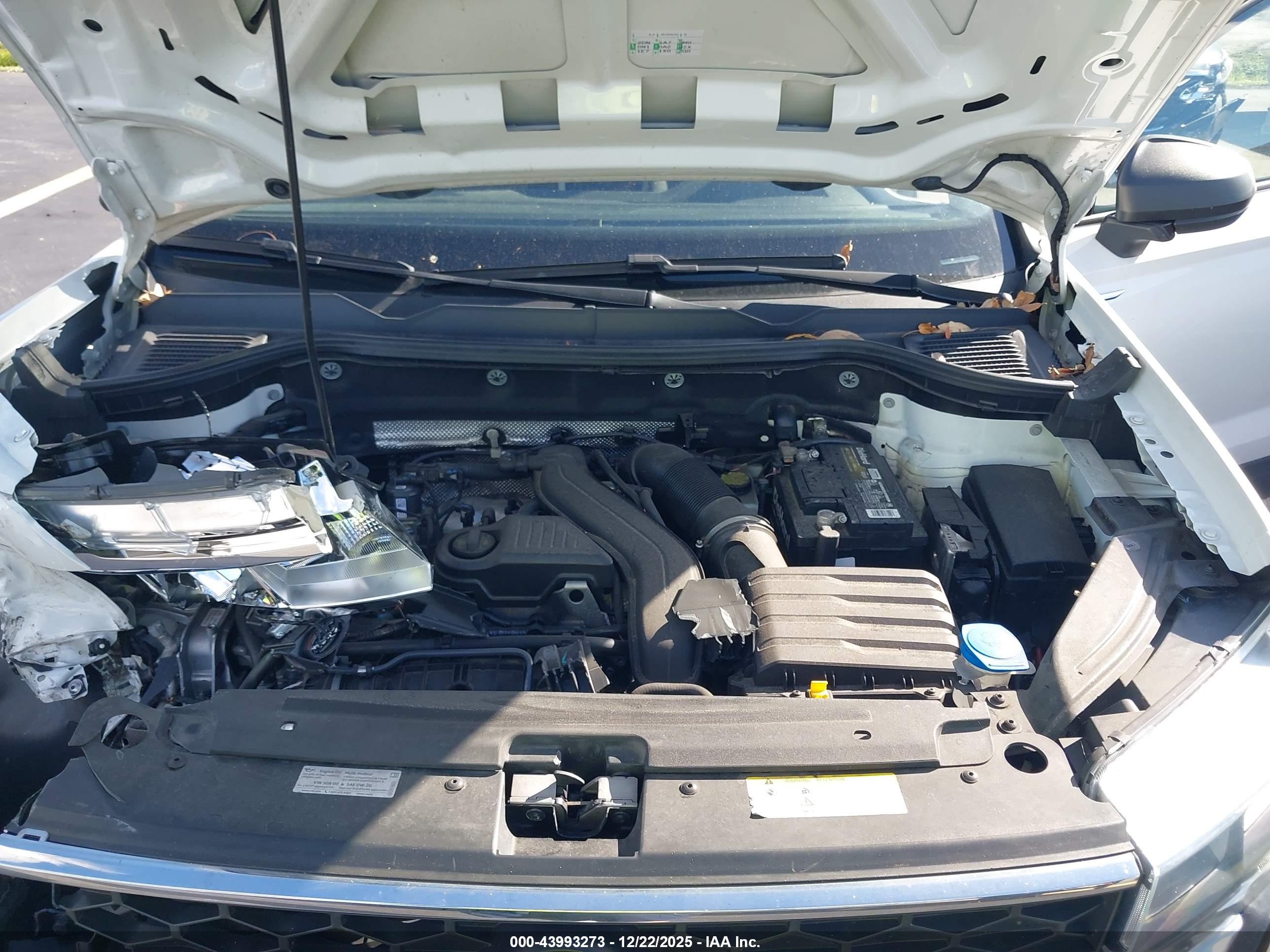 VOLKSWAGEN TAOS image 10