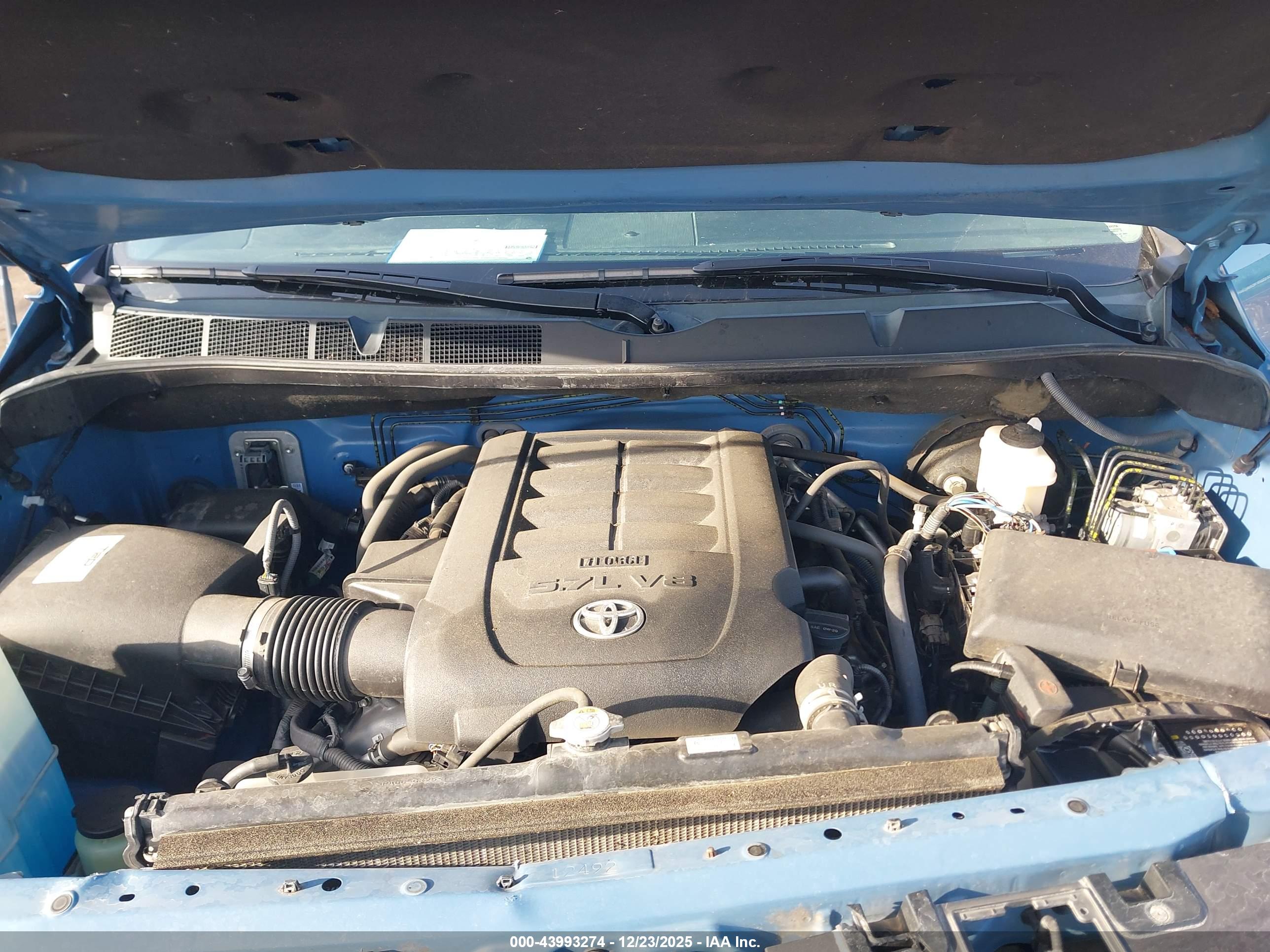 TOYOTA TUNDRA image 10