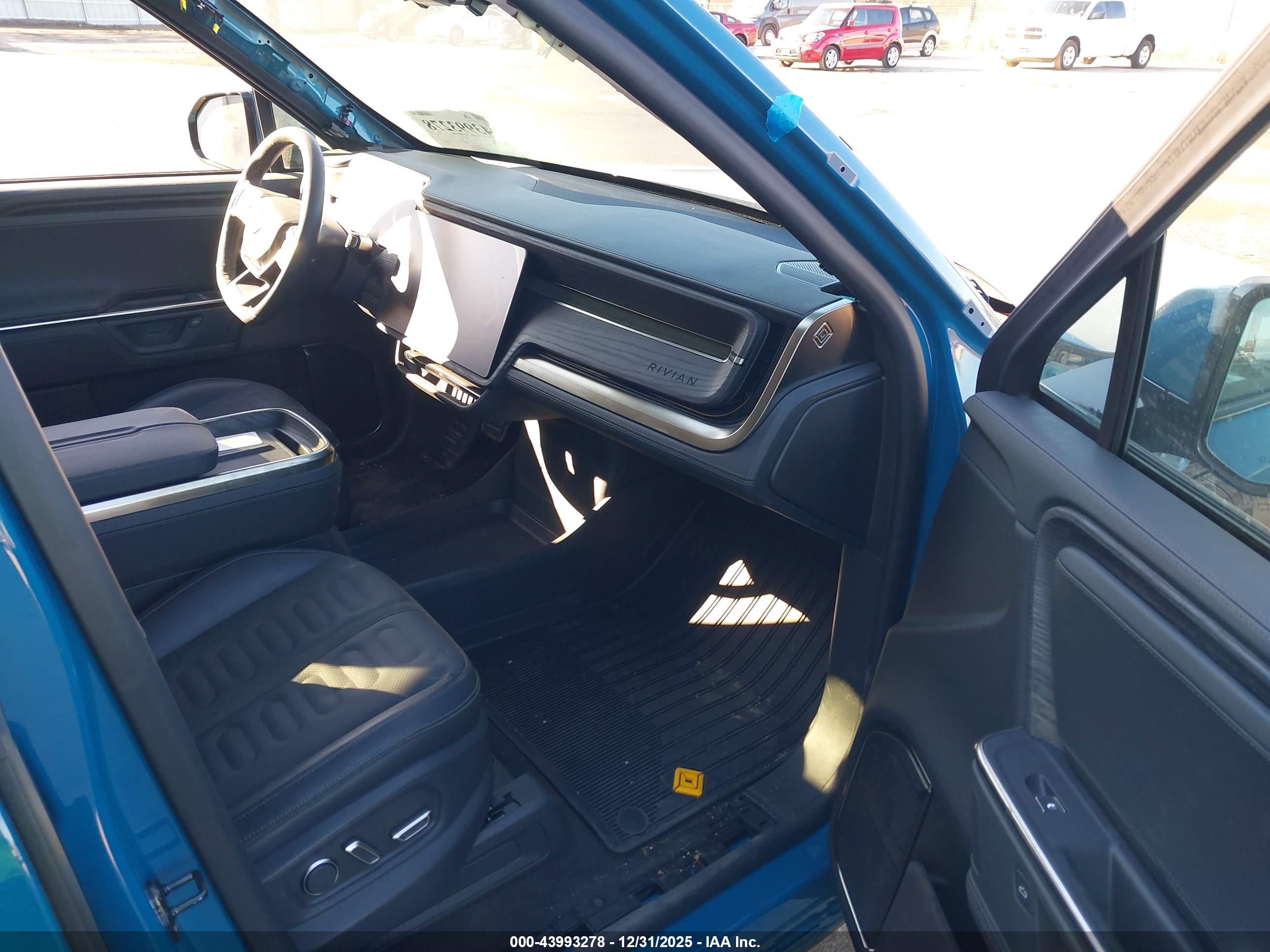 RIVIAN R1T image 5