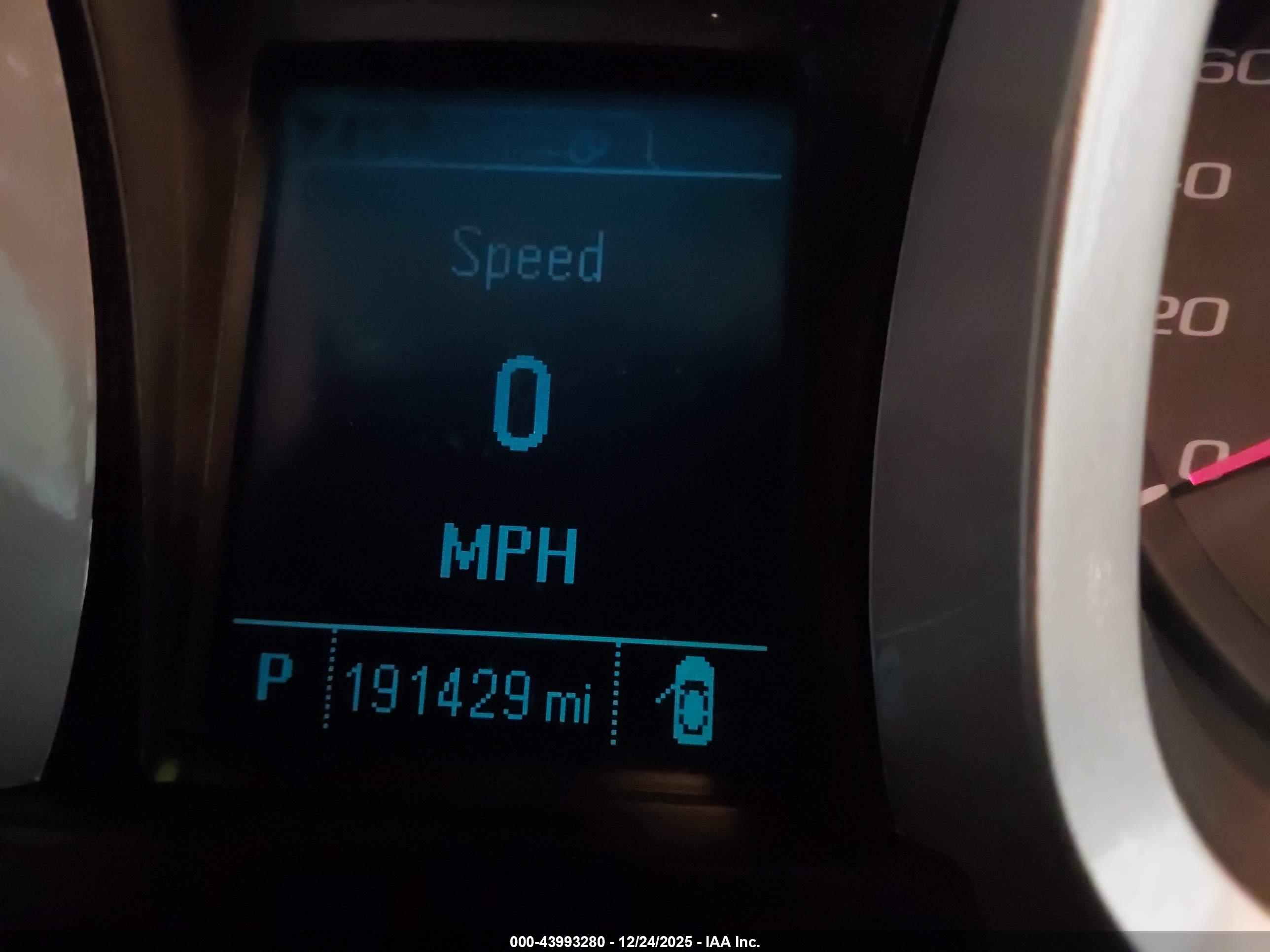 CHEVROLET EQUINOX image 7
