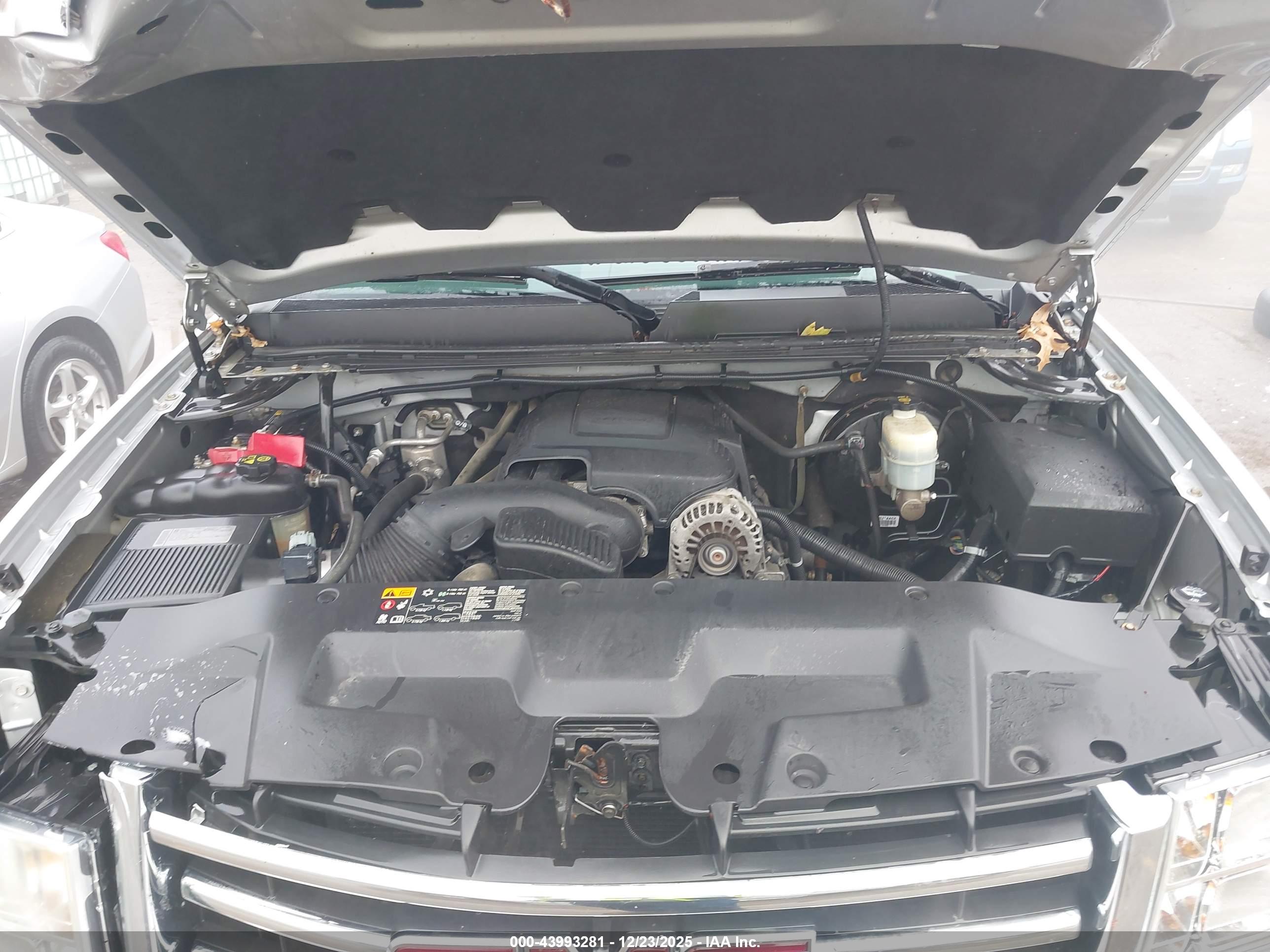 GMC SIERRA image 10