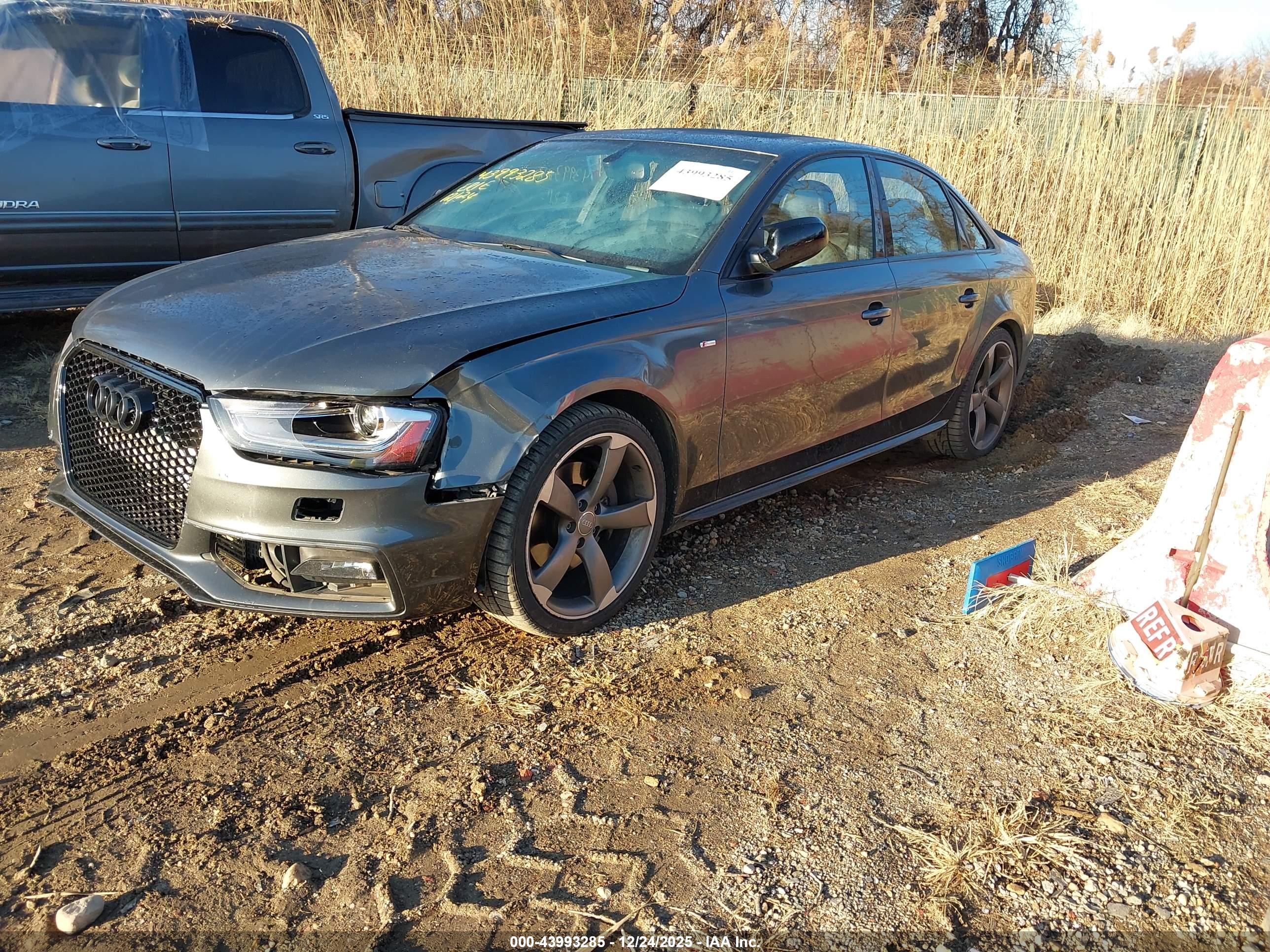AUDI A4 image 2