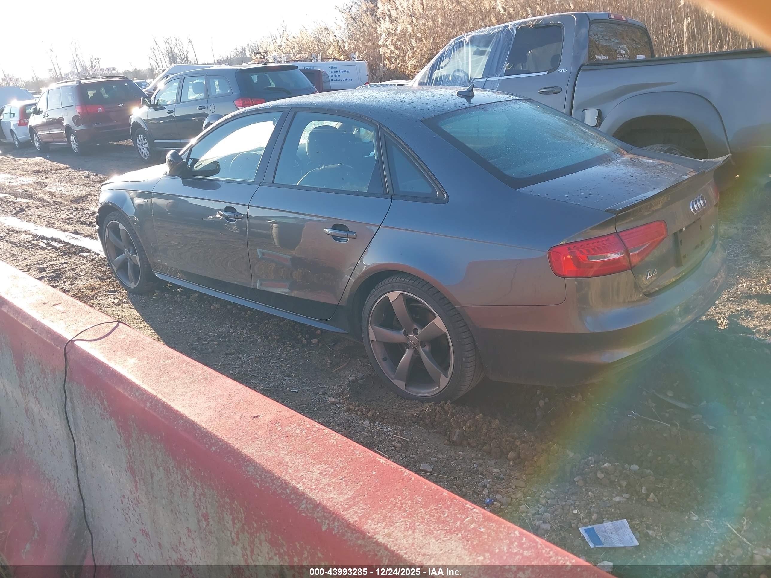 AUDI A4 image 3