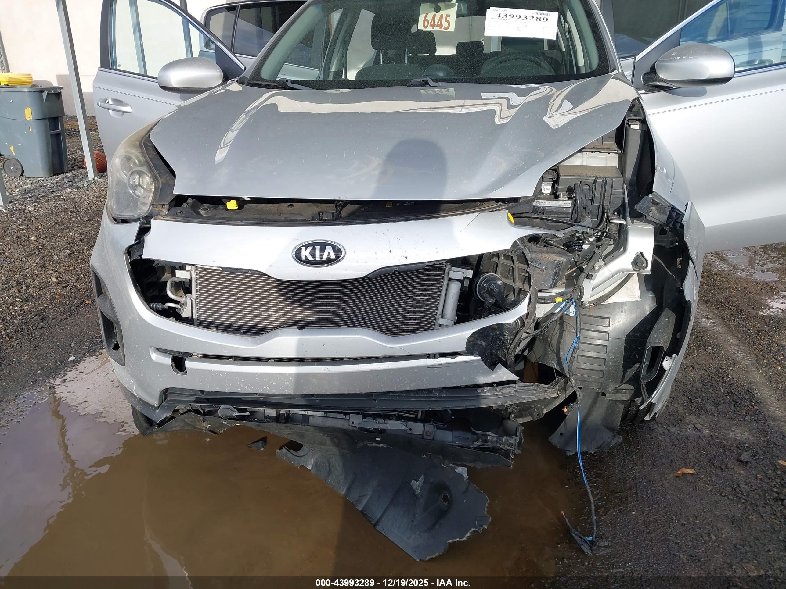 KIA SPORTAGE image 6