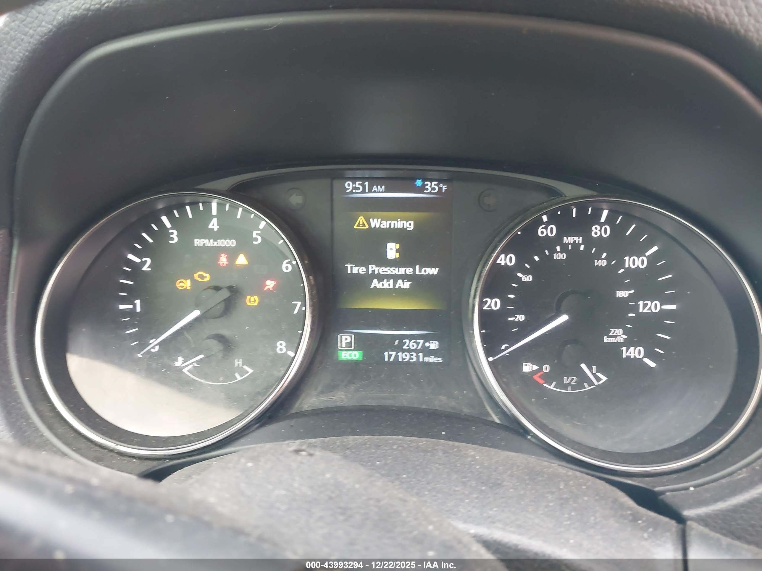 NISSAN ROGUE image 7