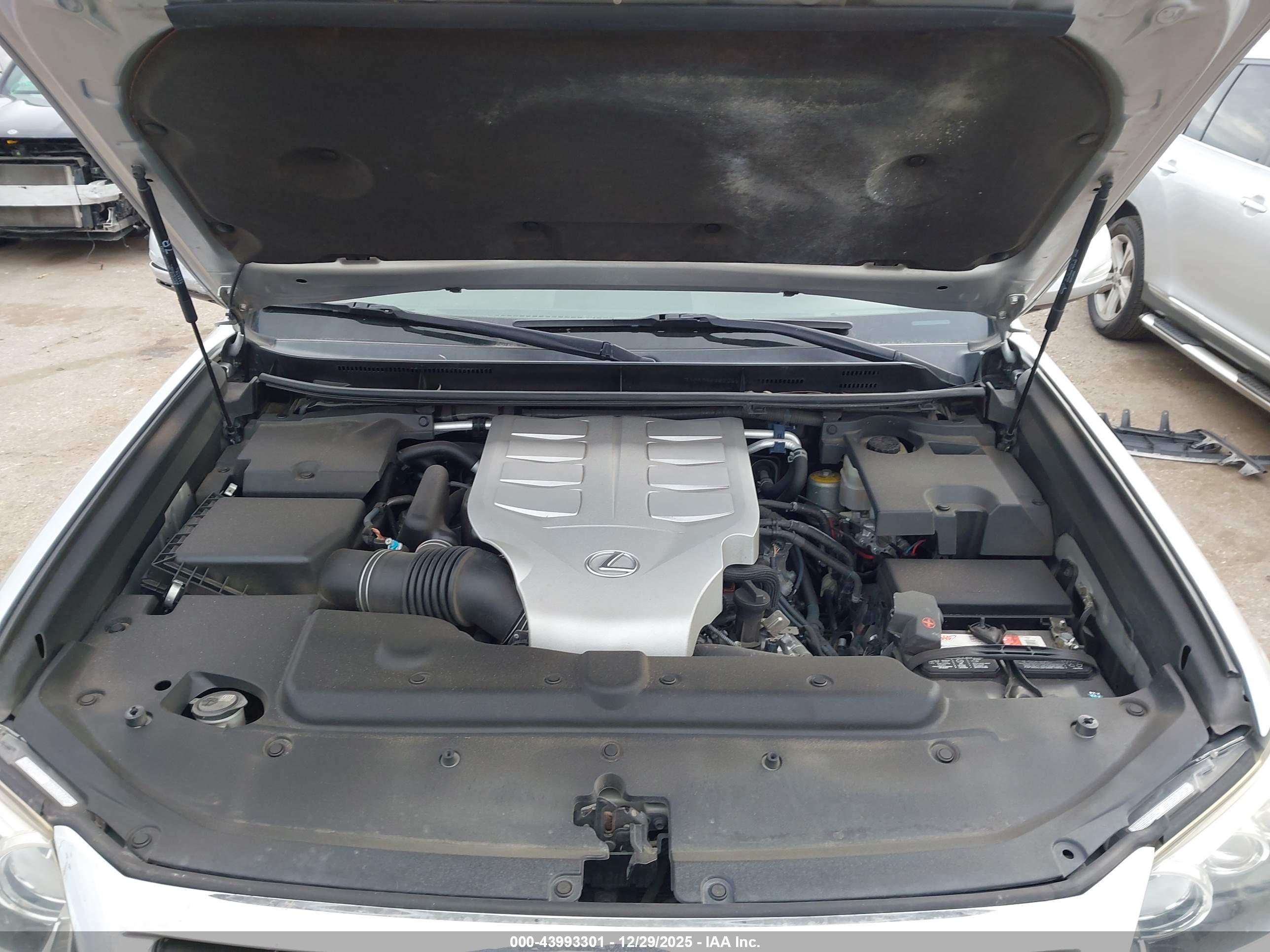 LEXUS GX image 10