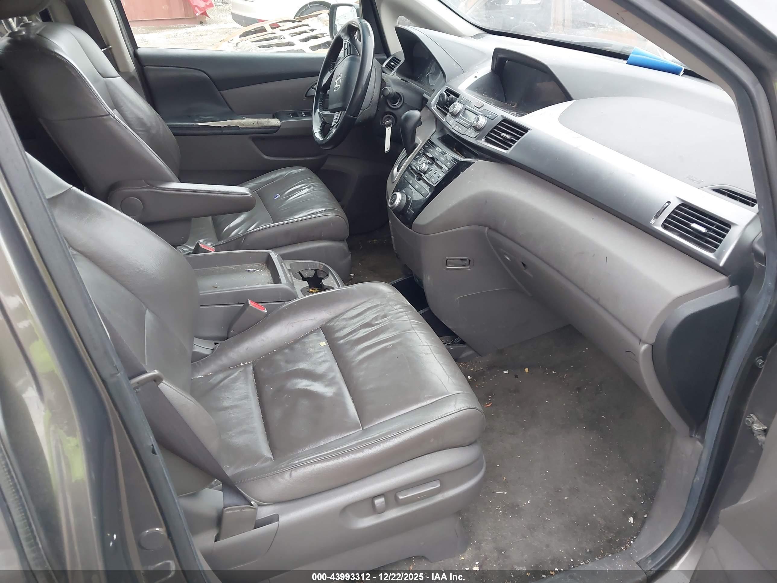 HONDA ODYSSEY image 5