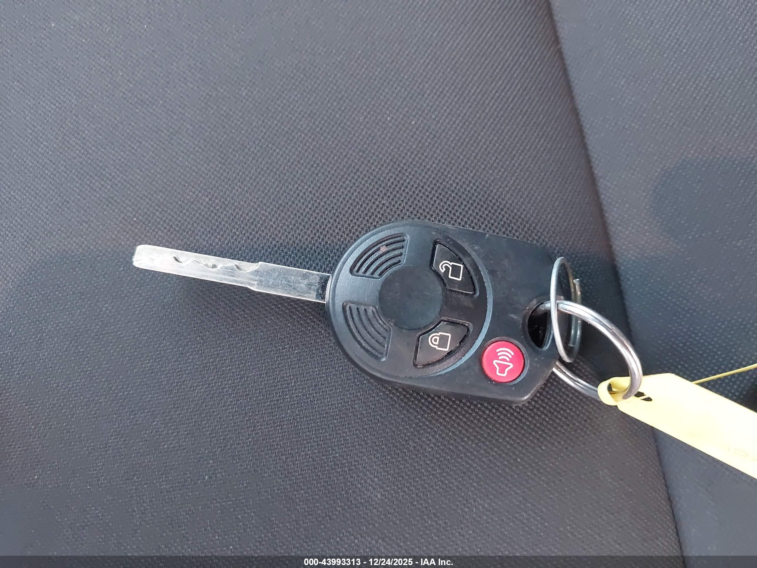FORD ESCAPE image 11