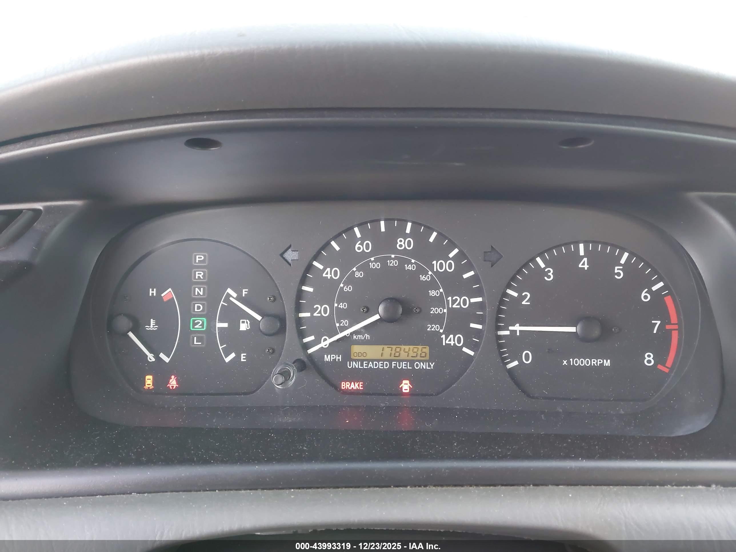 TOYOTA CAMRY image 7