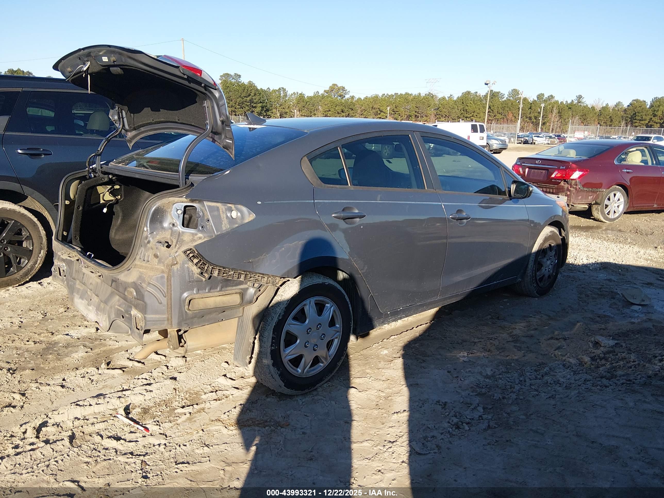 KIA FORTE image 4