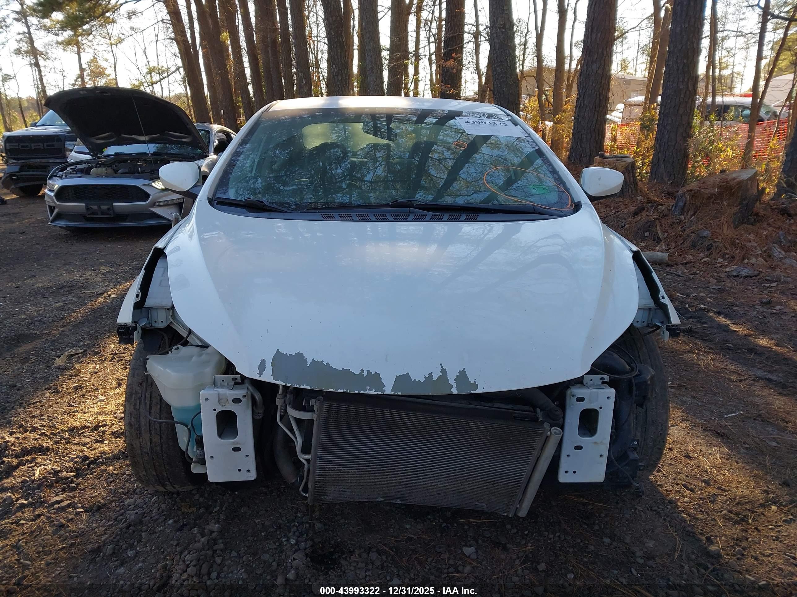 HYUNDAI ELANTRA image 6