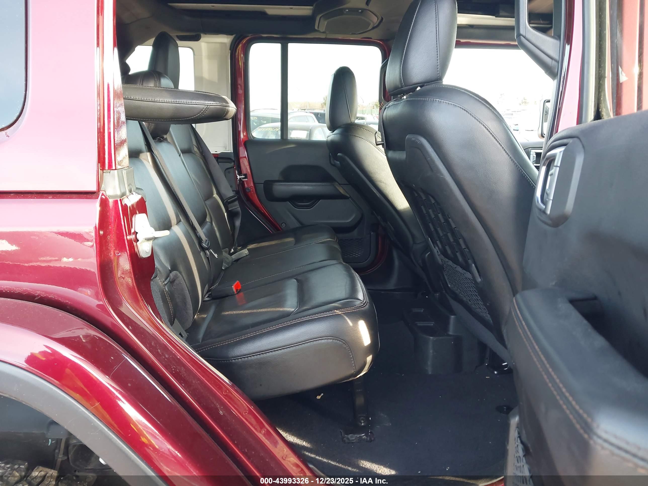 JEEP WRANGLER image 8