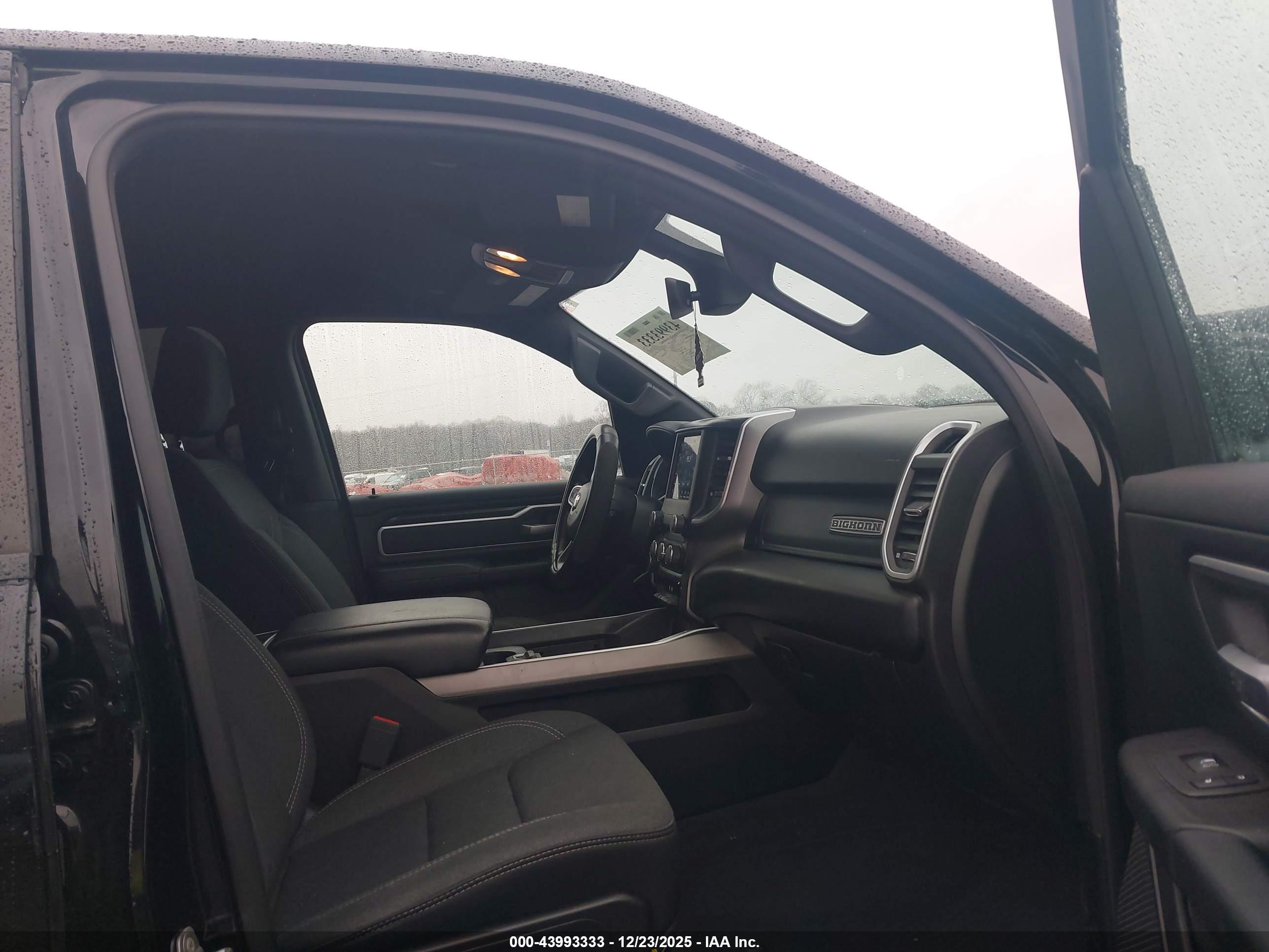 RAM 1500 image 5