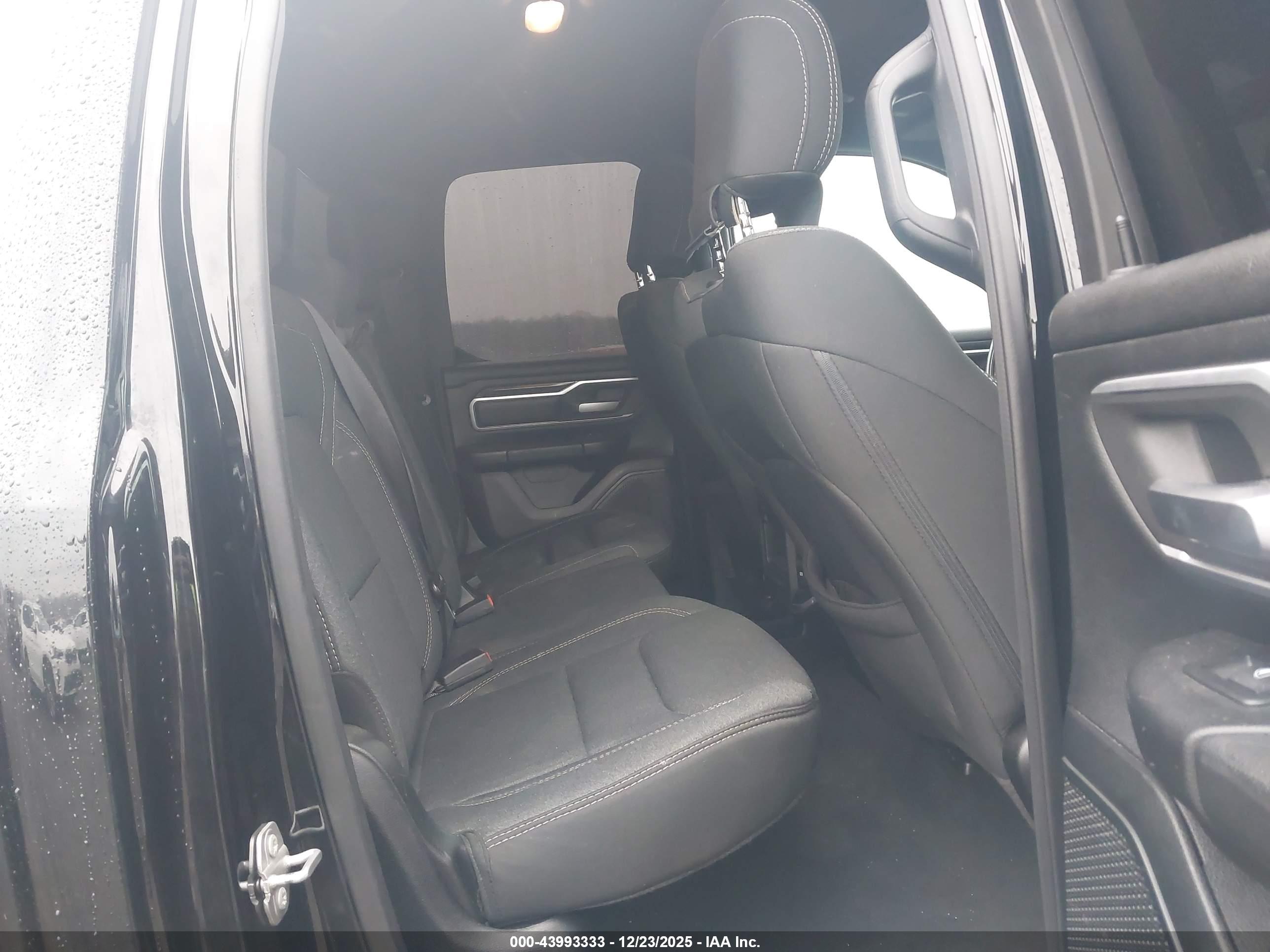 RAM 1500 image 8