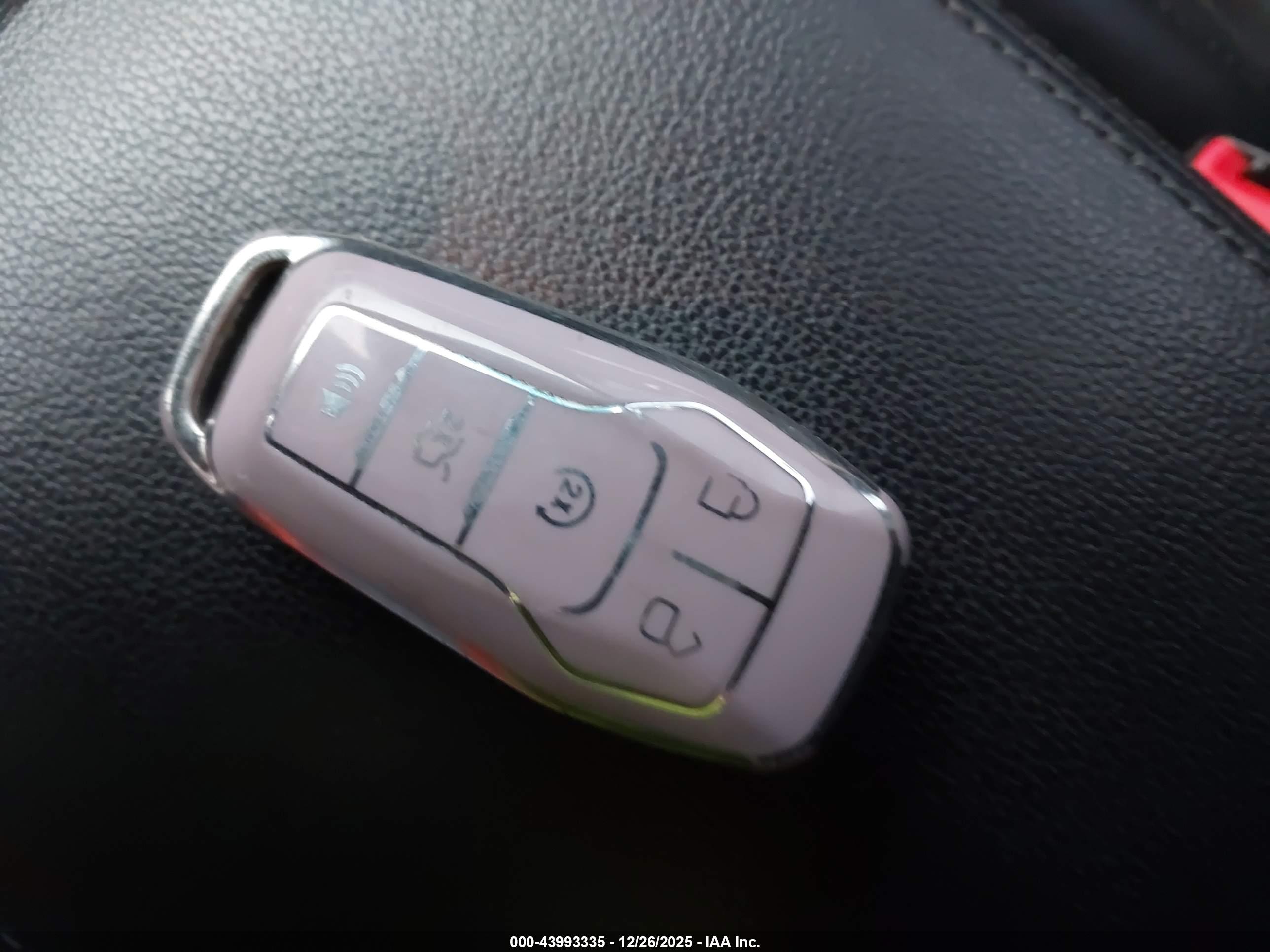 FORD EXPLORER image 11