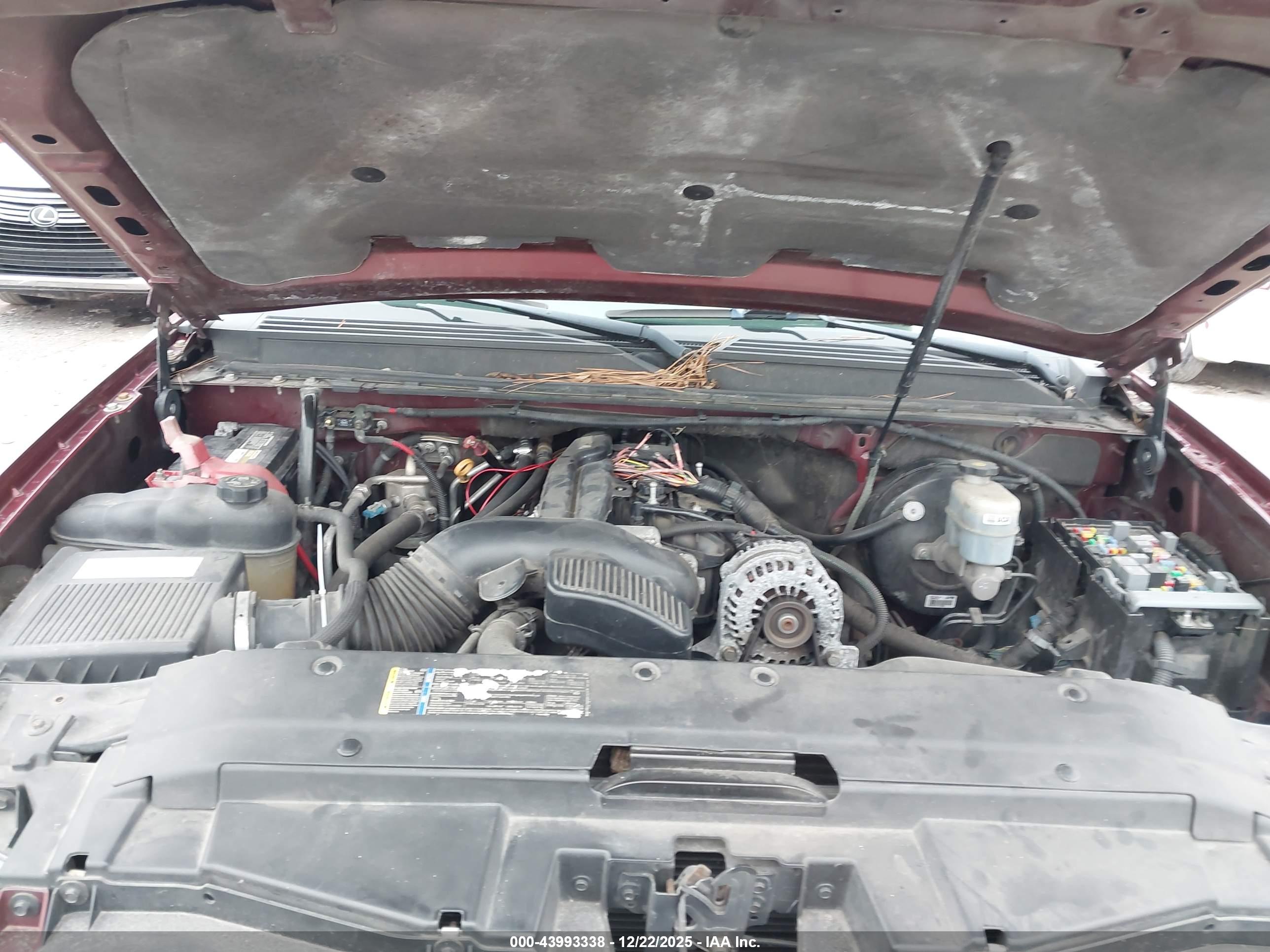 CHEVROLET TAHOE image 10