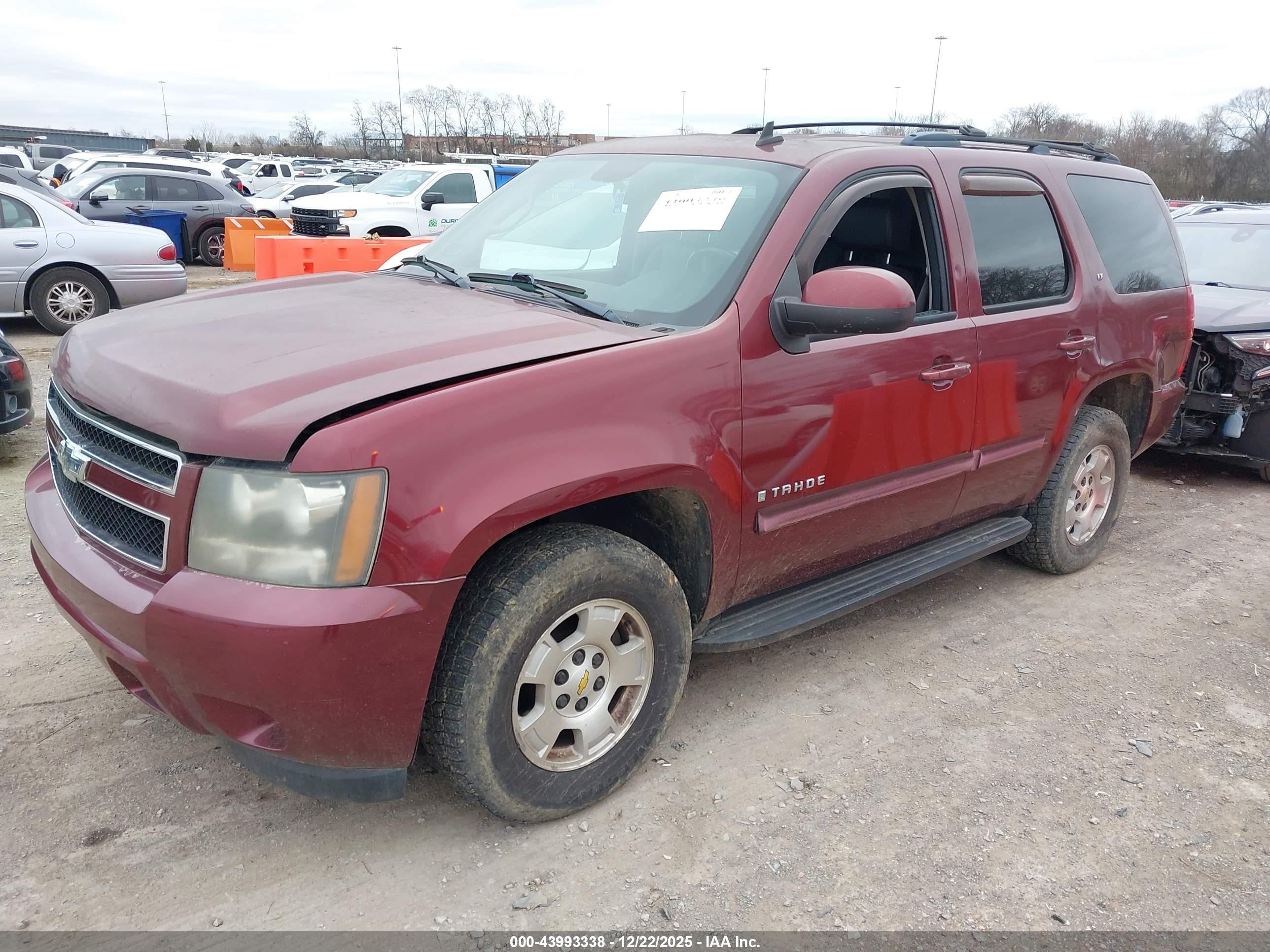 CHEVROLET TAHOE image 2