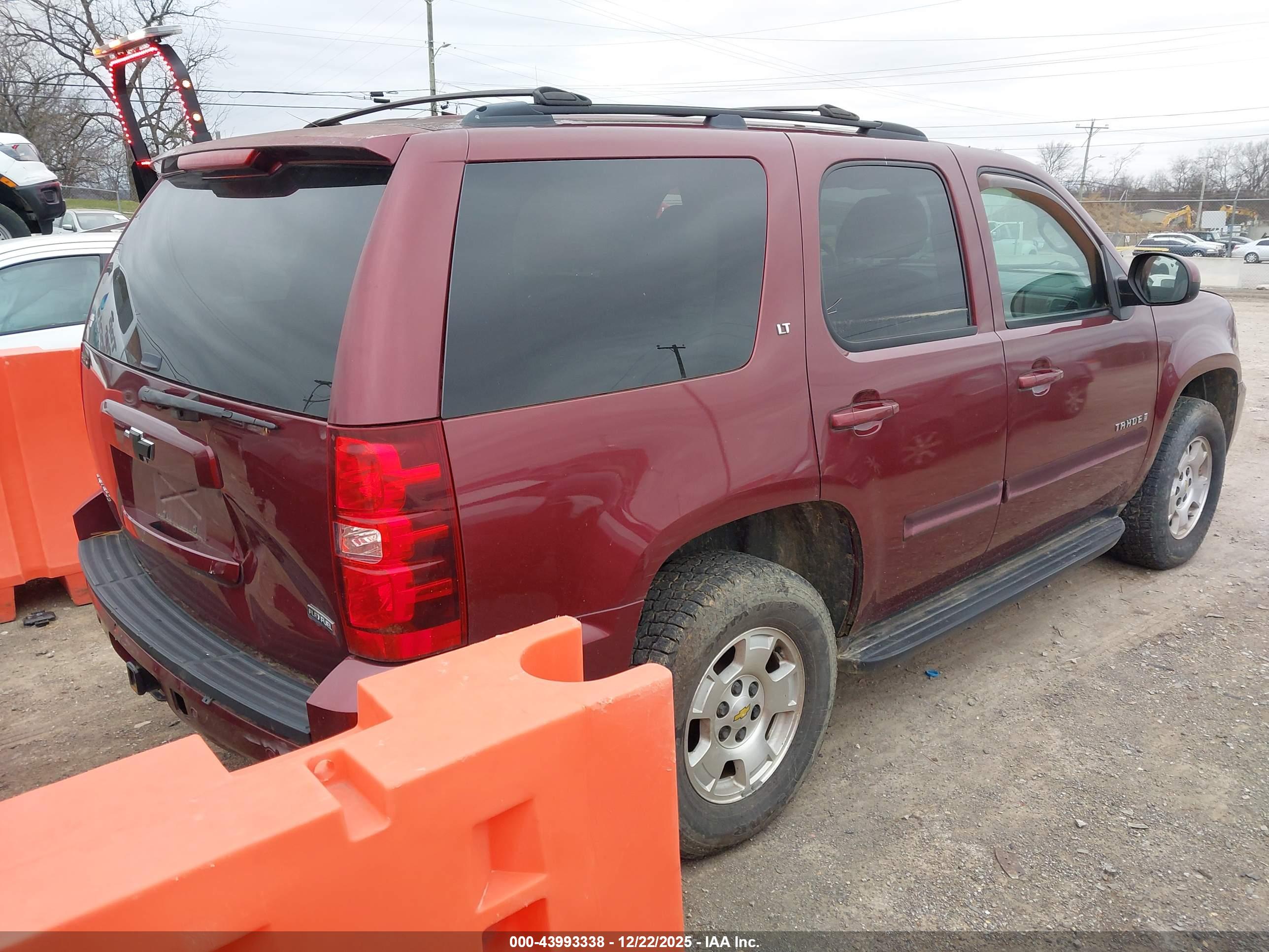 CHEVROLET TAHOE image 4
