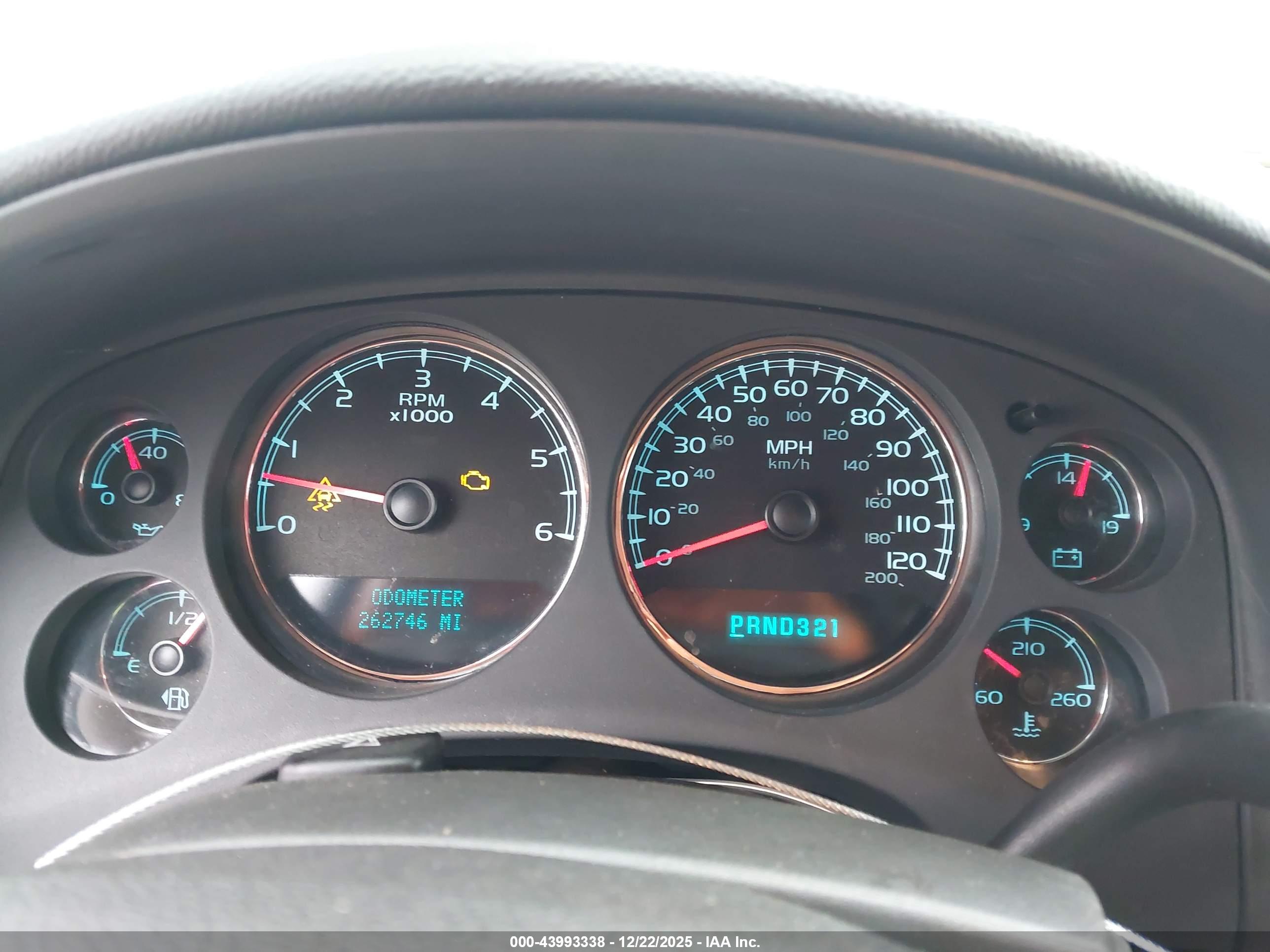 CHEVROLET TAHOE image 7