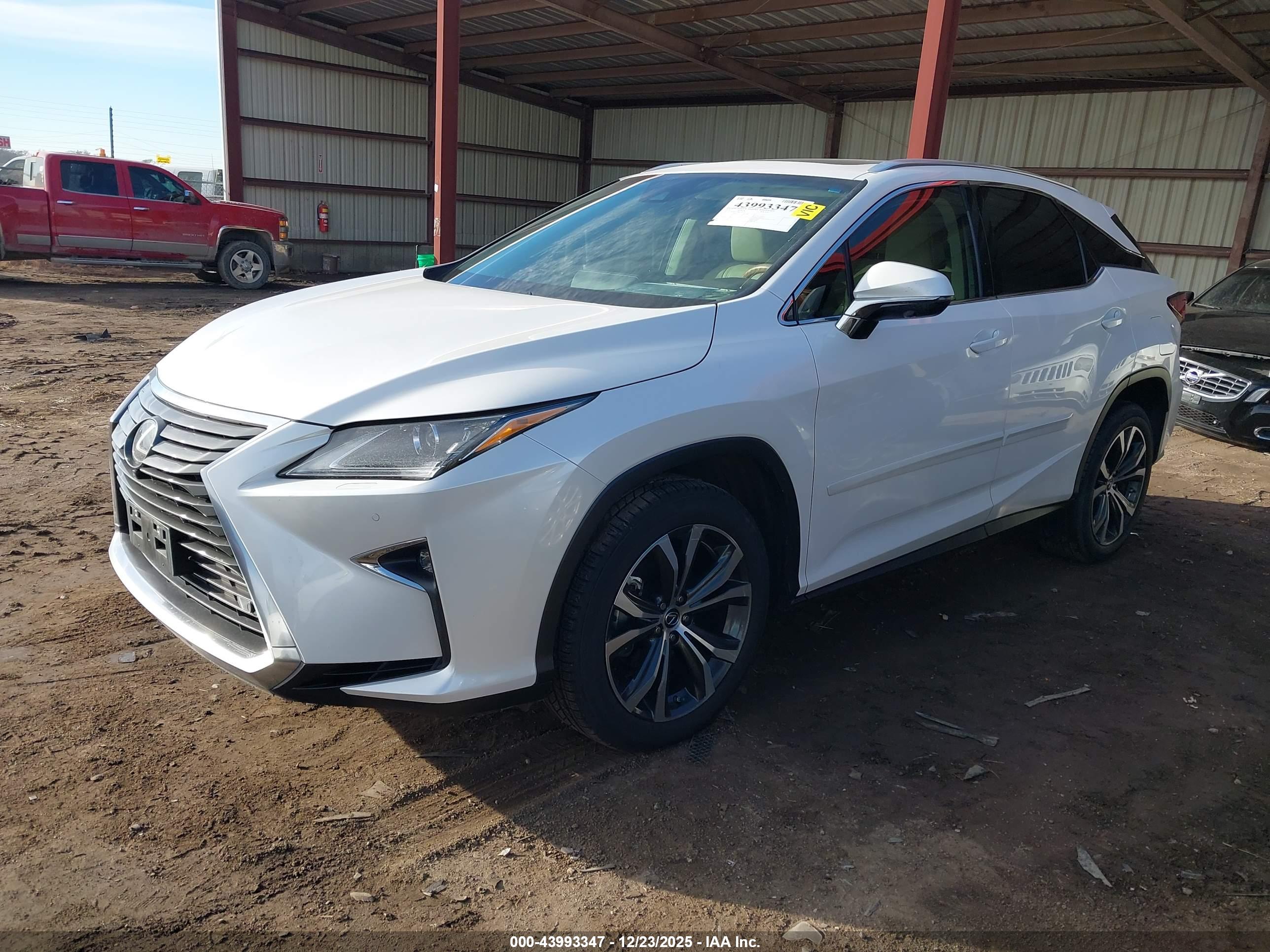 LEXUS RX image 2