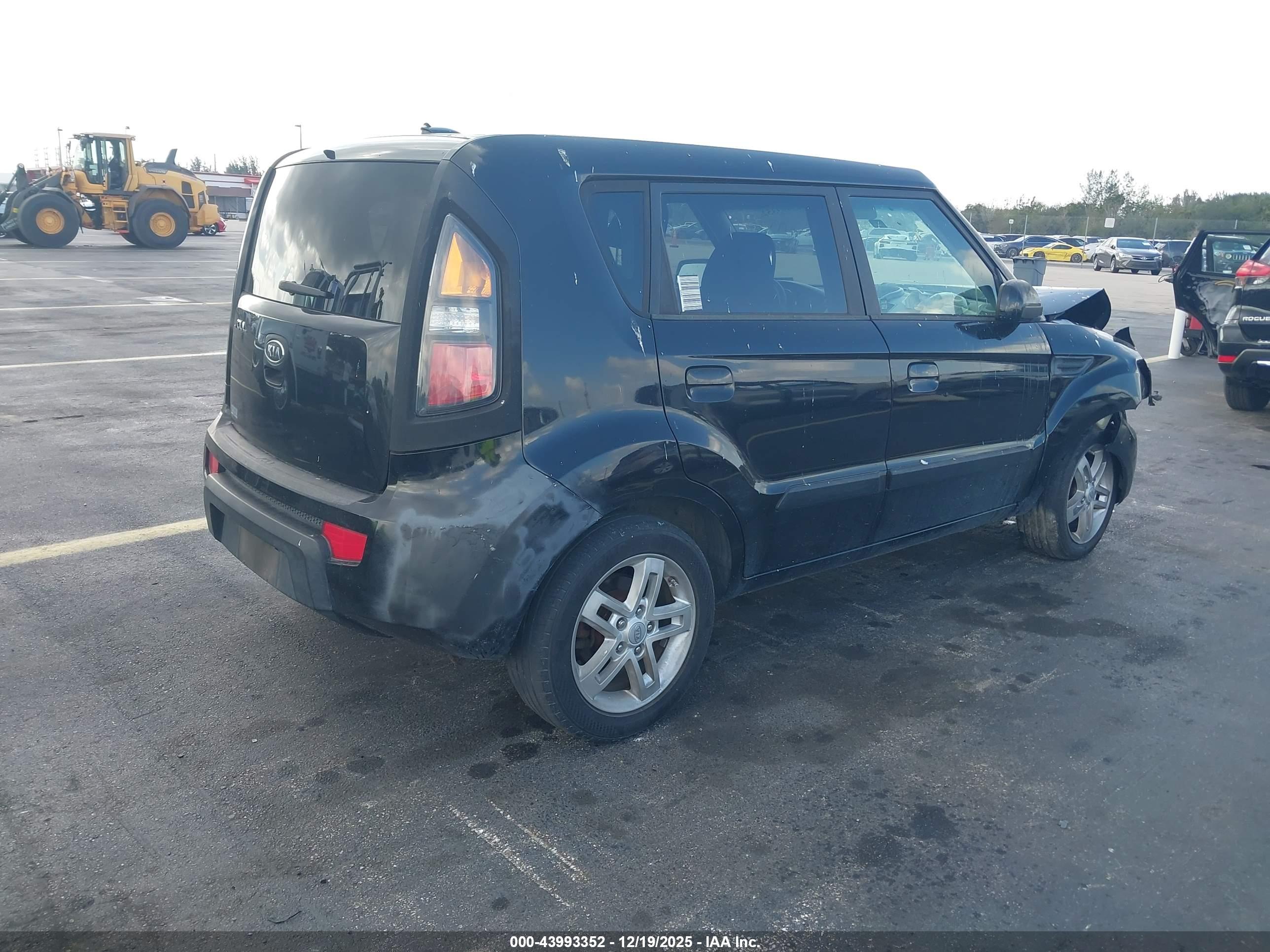 KIA SOUL image 4