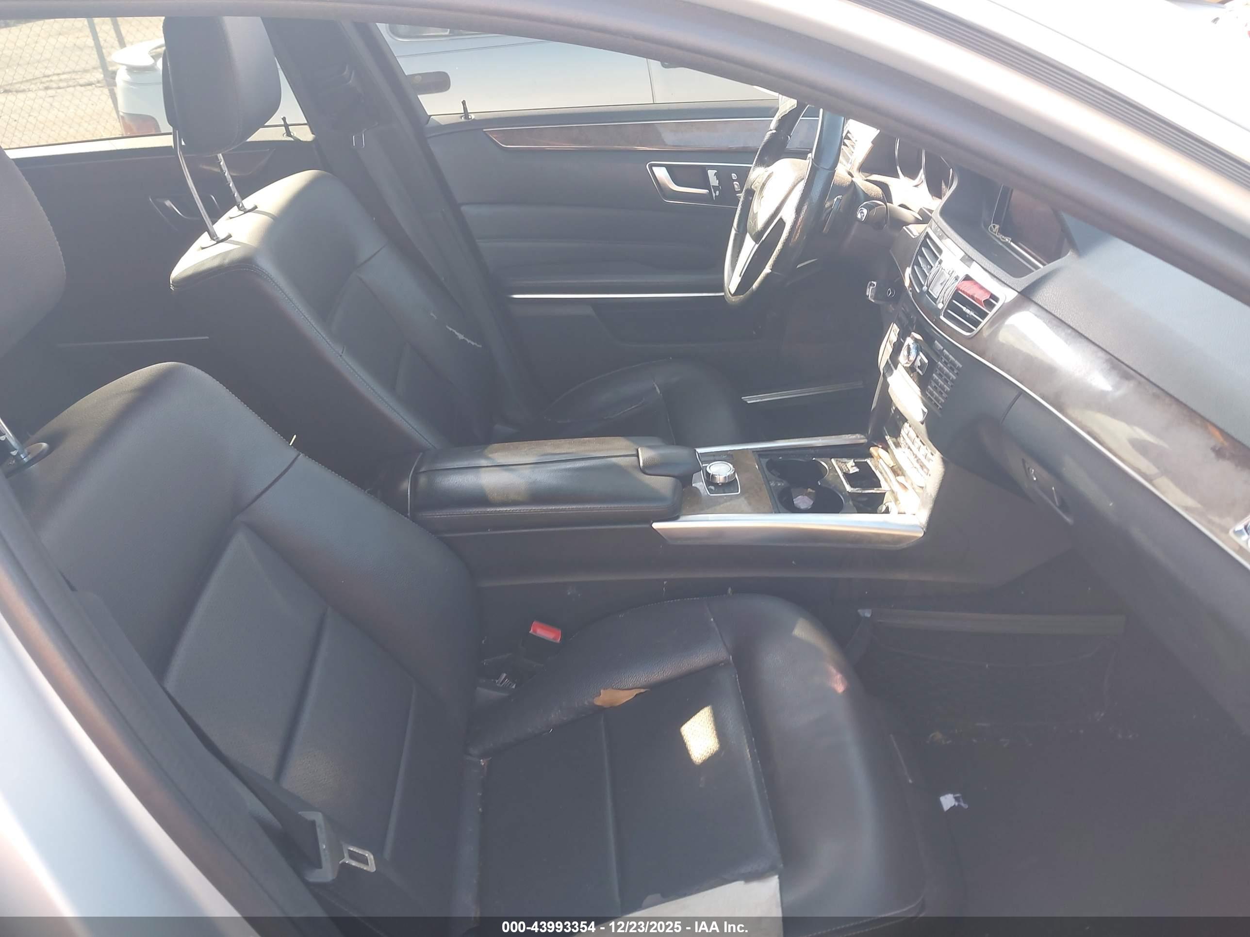 MERCEDES-BENZ E image 5