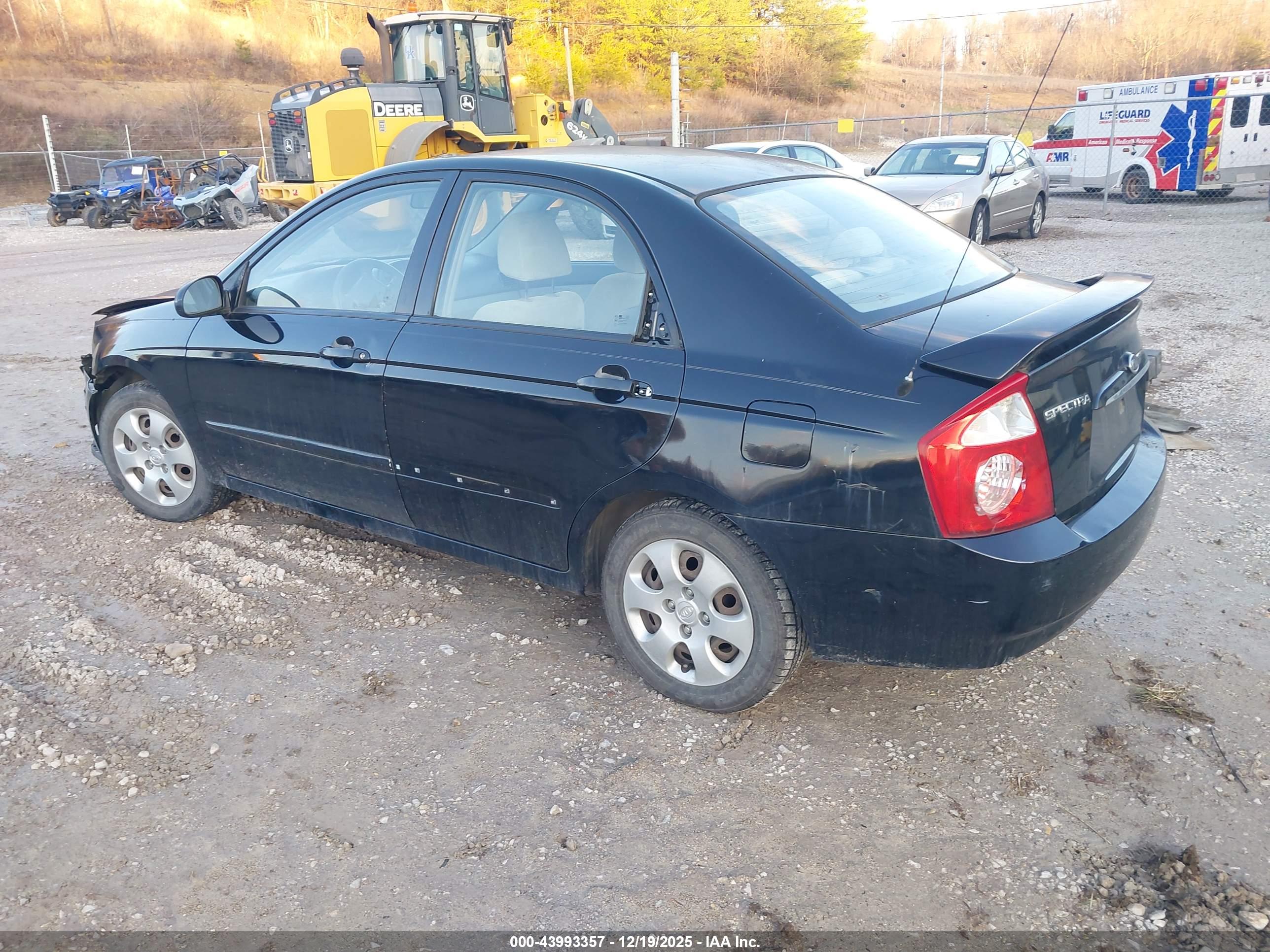 KIA SPECTRA image 3