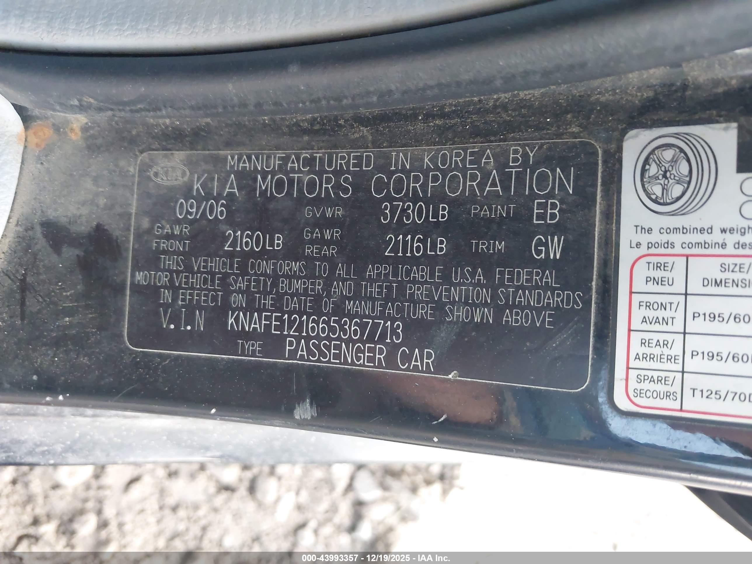 KIA SPECTRA image 9
