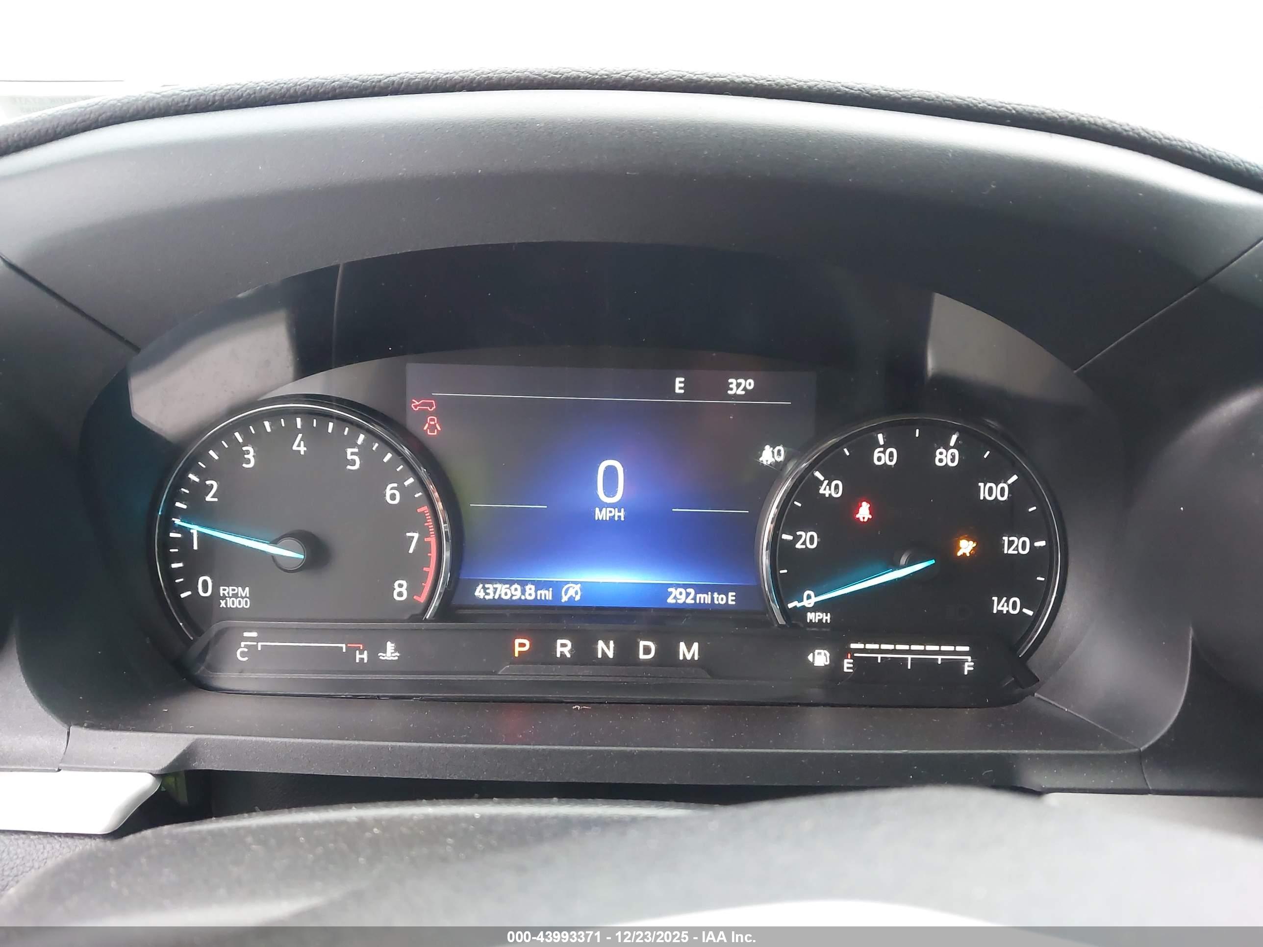 FORD EXPLORER image 7