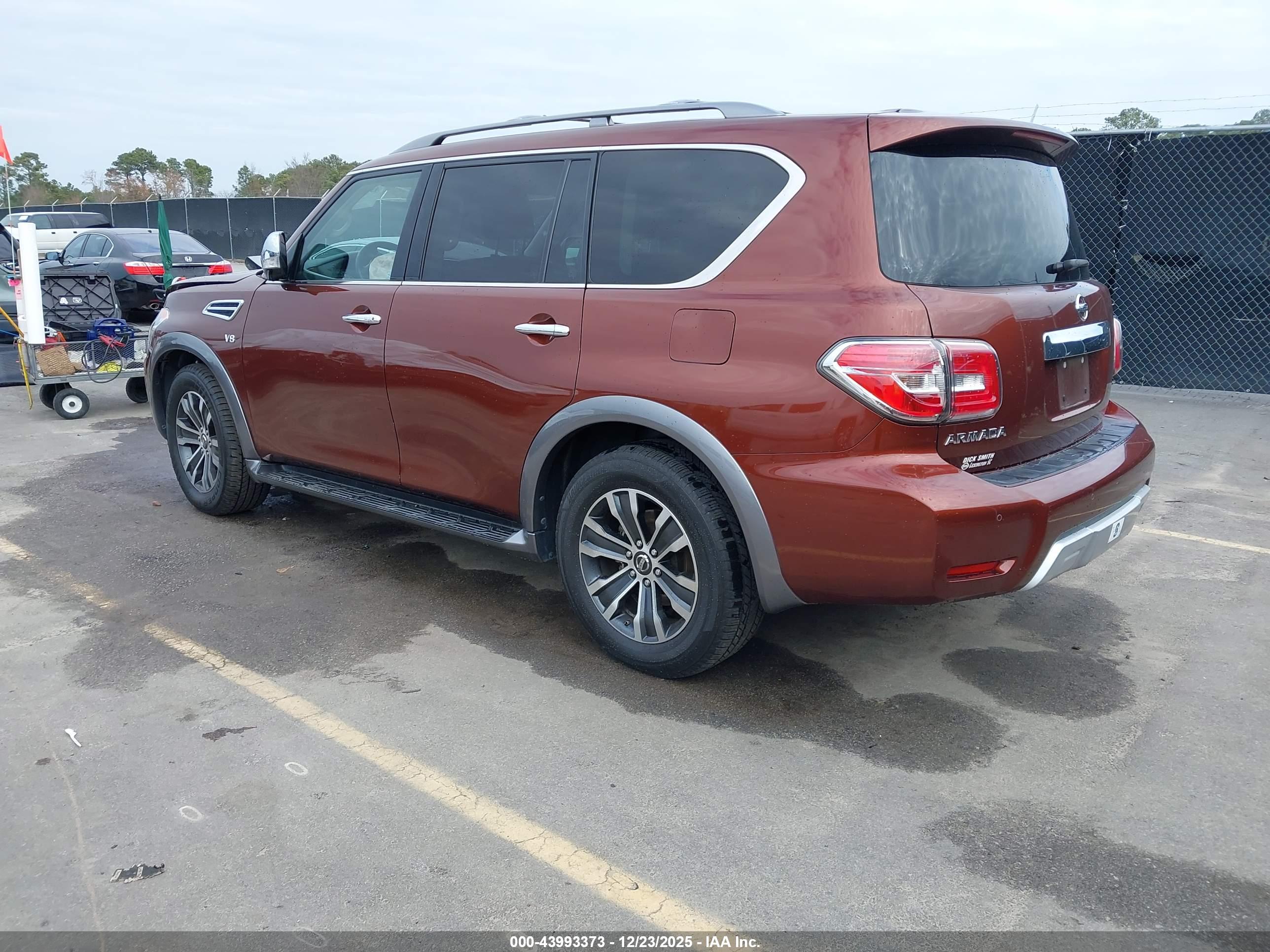 NISSAN ARMADA image 3