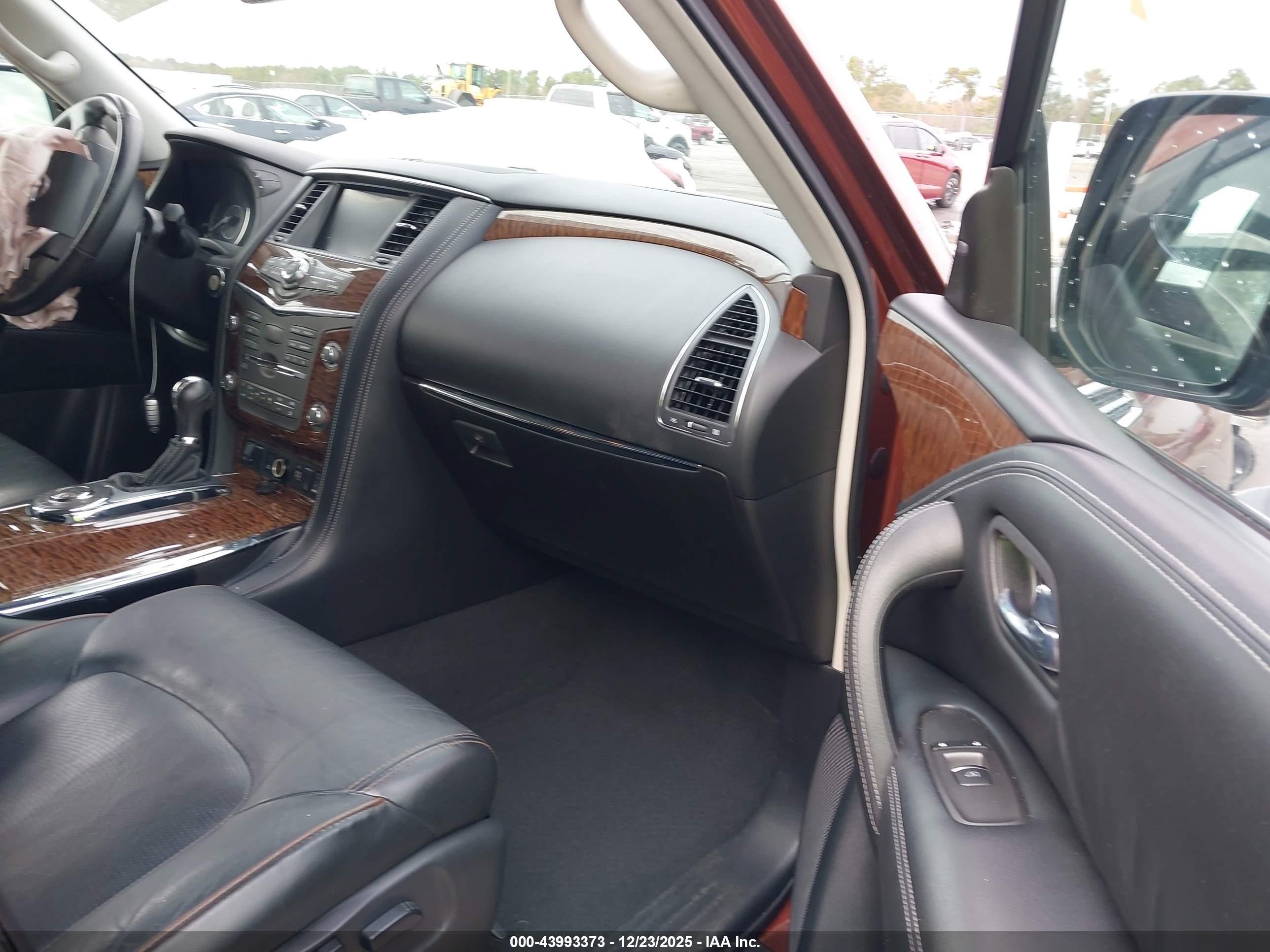 NISSAN ARMADA image 5