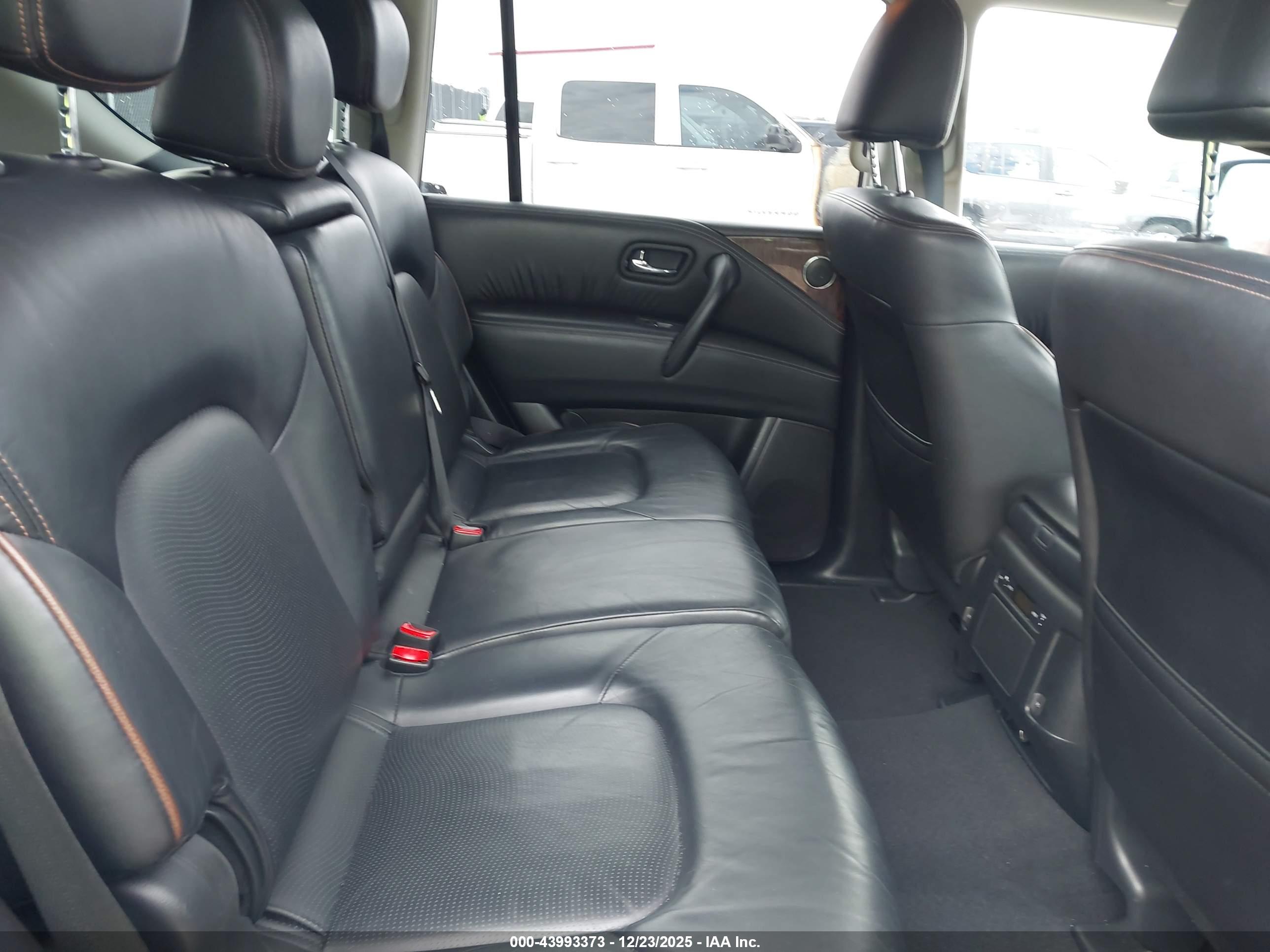 NISSAN ARMADA image 8