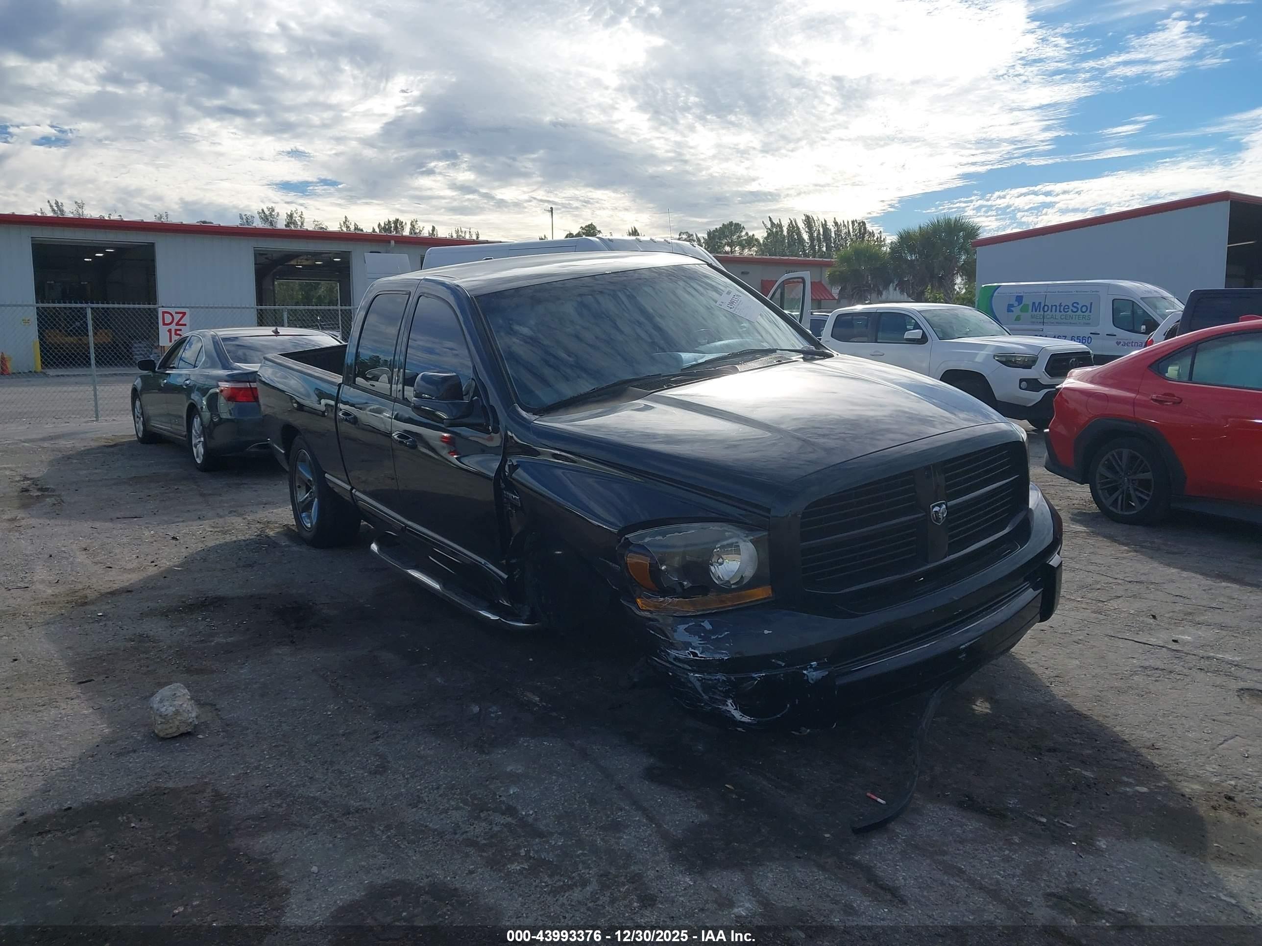 DODGE RAM image 6