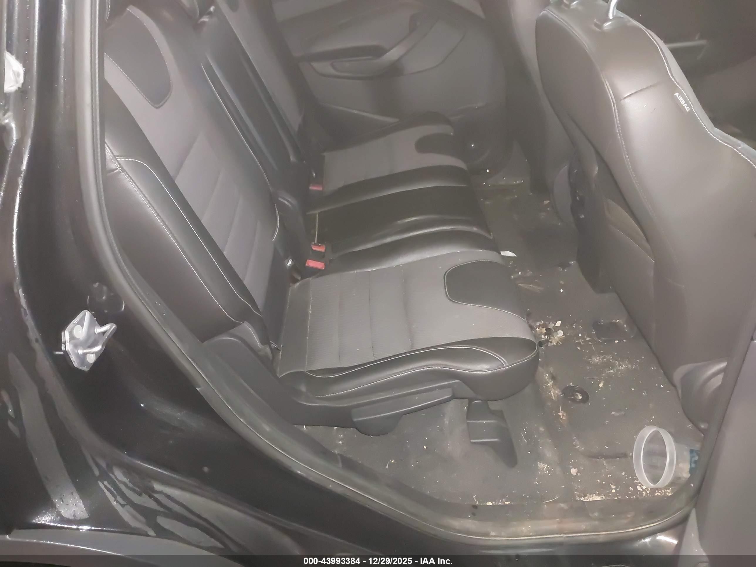 FORD ESCAPE image 8