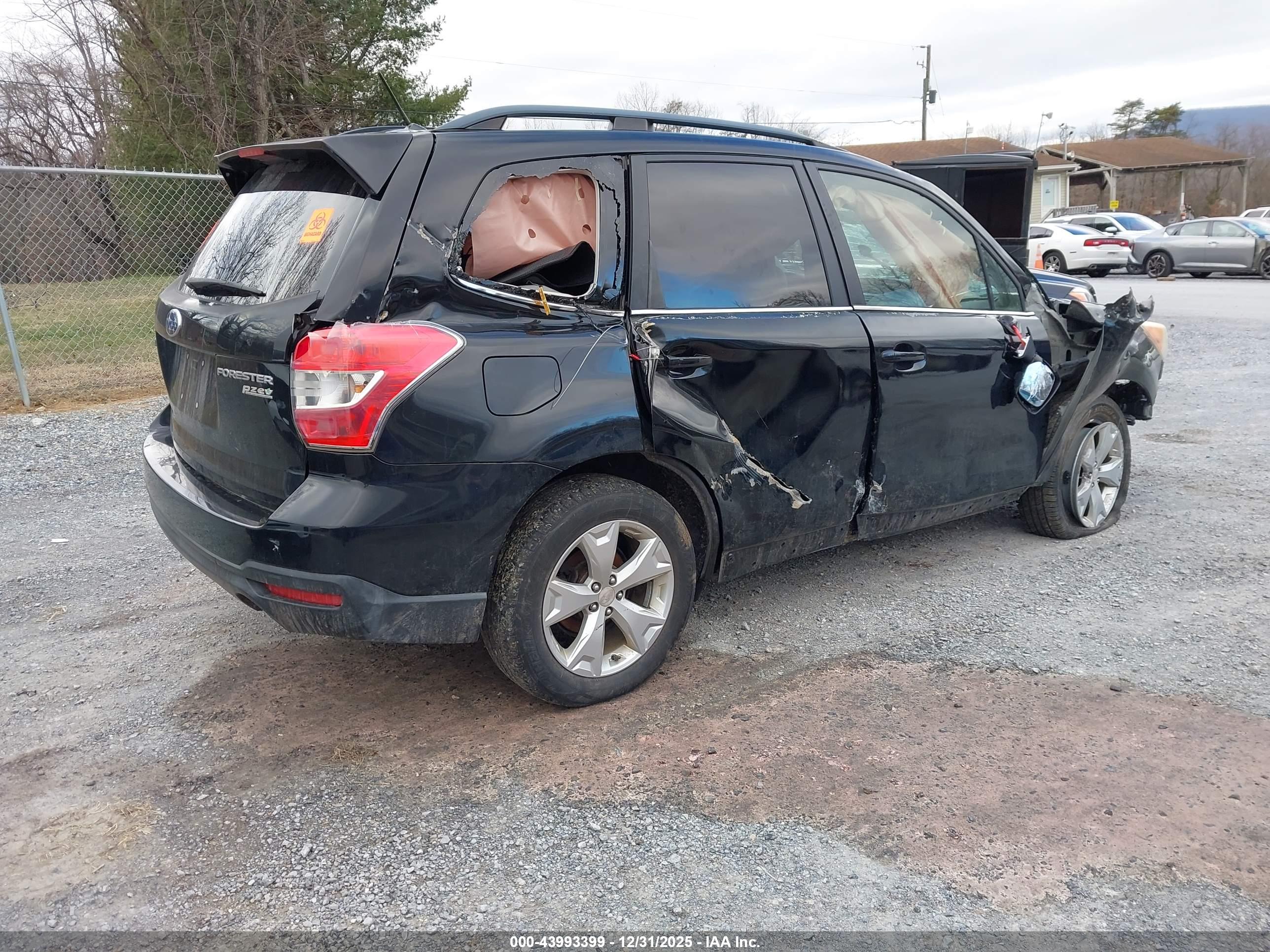 SUBARU FORESTER image 4